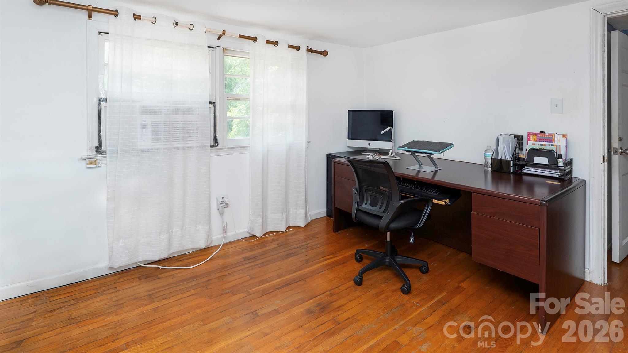 7816 E Lane Drive — Charlotte