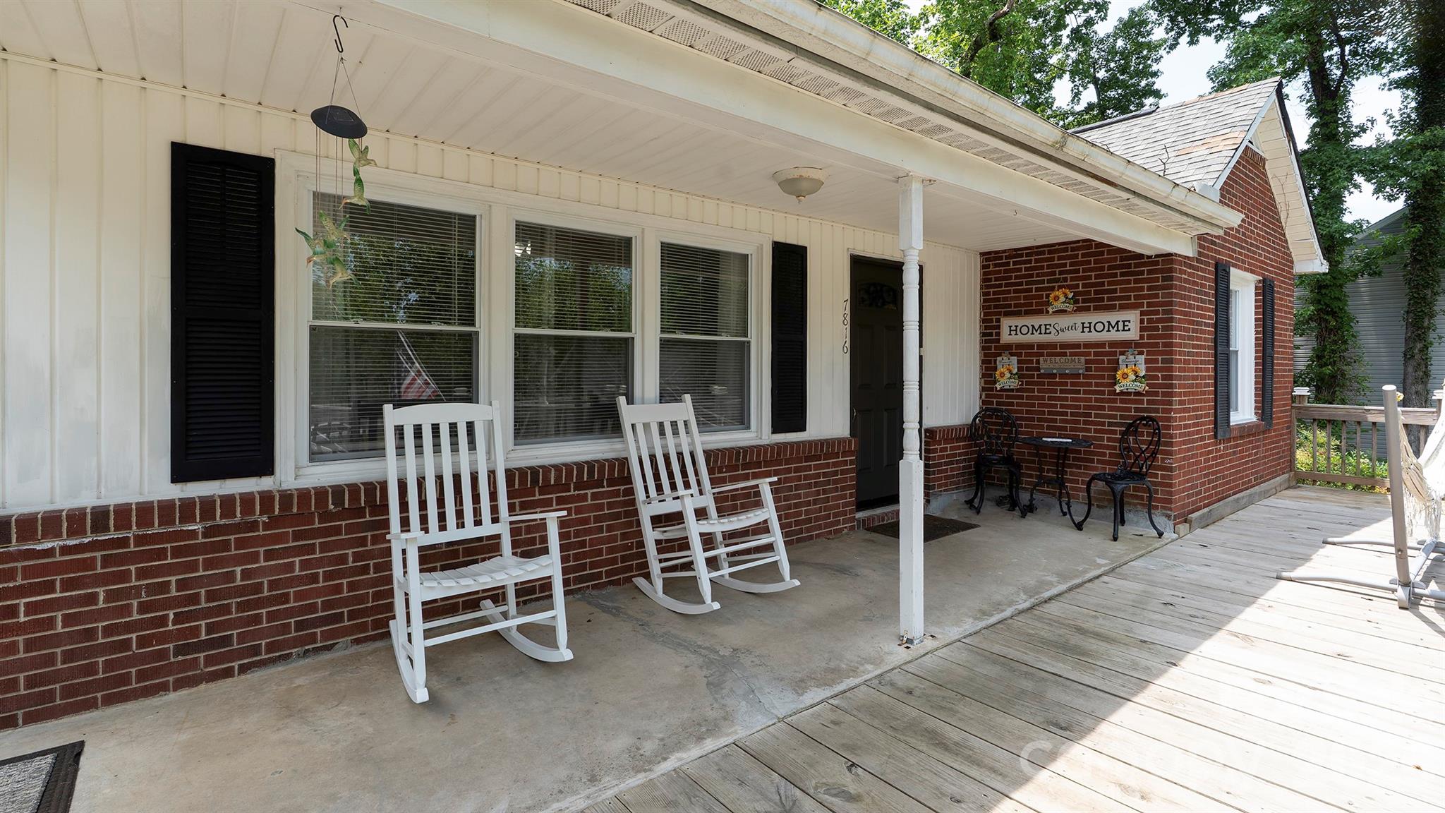 7816 E Lane Drive — Charlotte