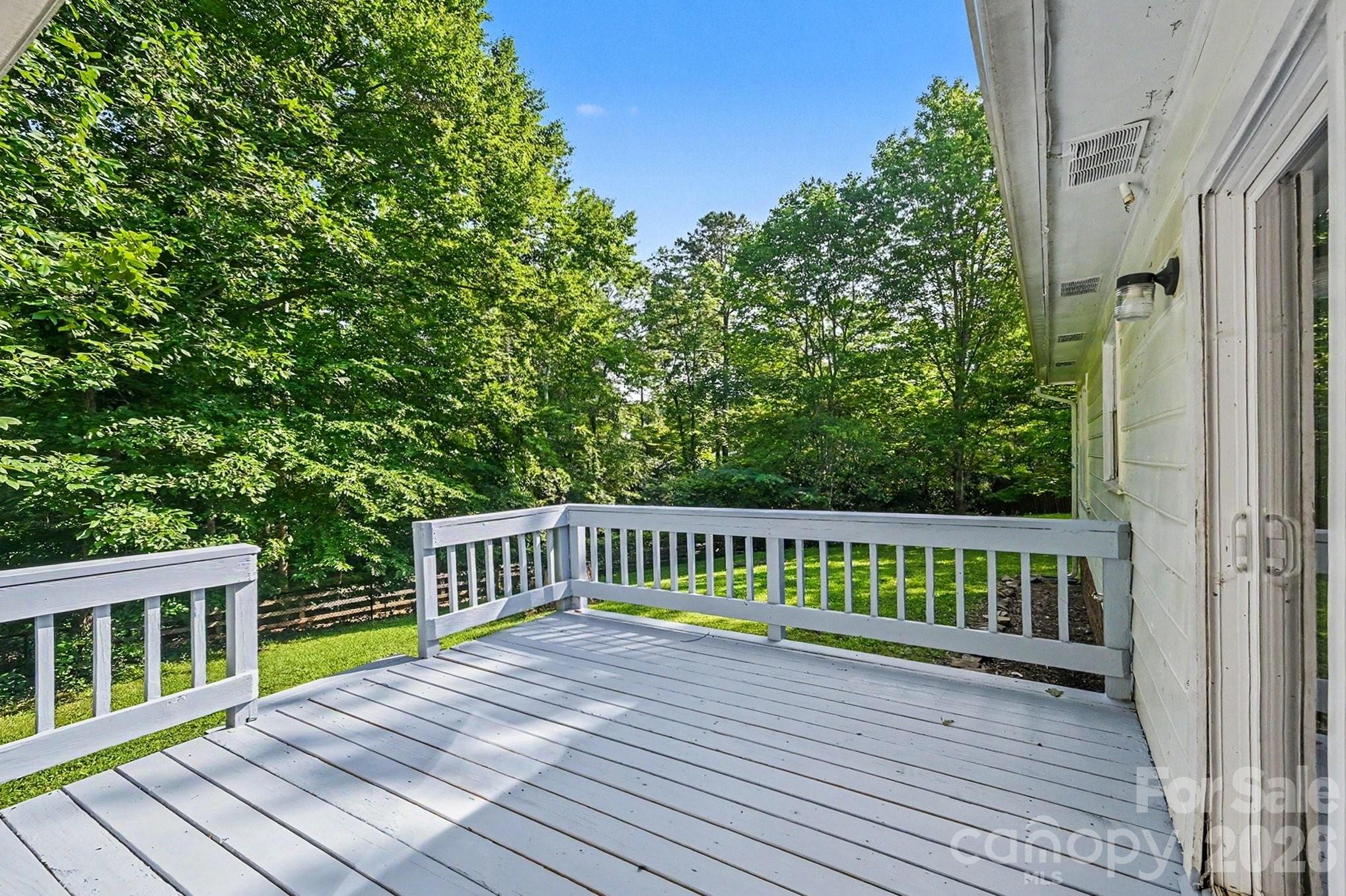 6804 Streamside Drive — Charlotte