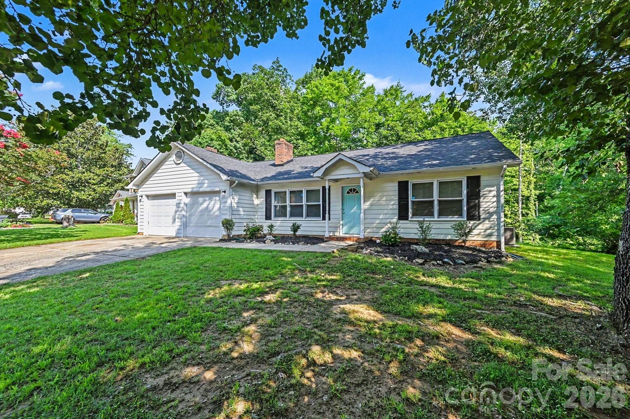 6804 Streamside Drive — Charlotte