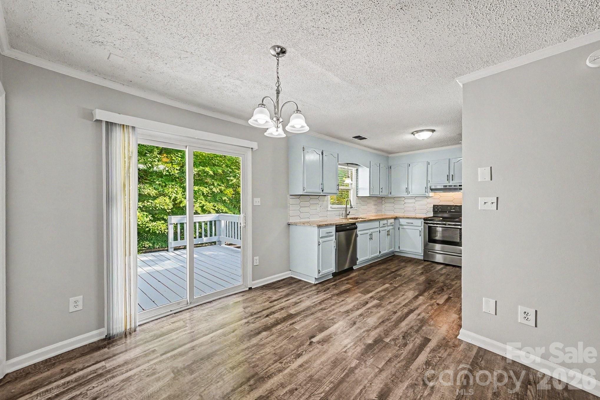 6804 Streamside Drive — Charlotte