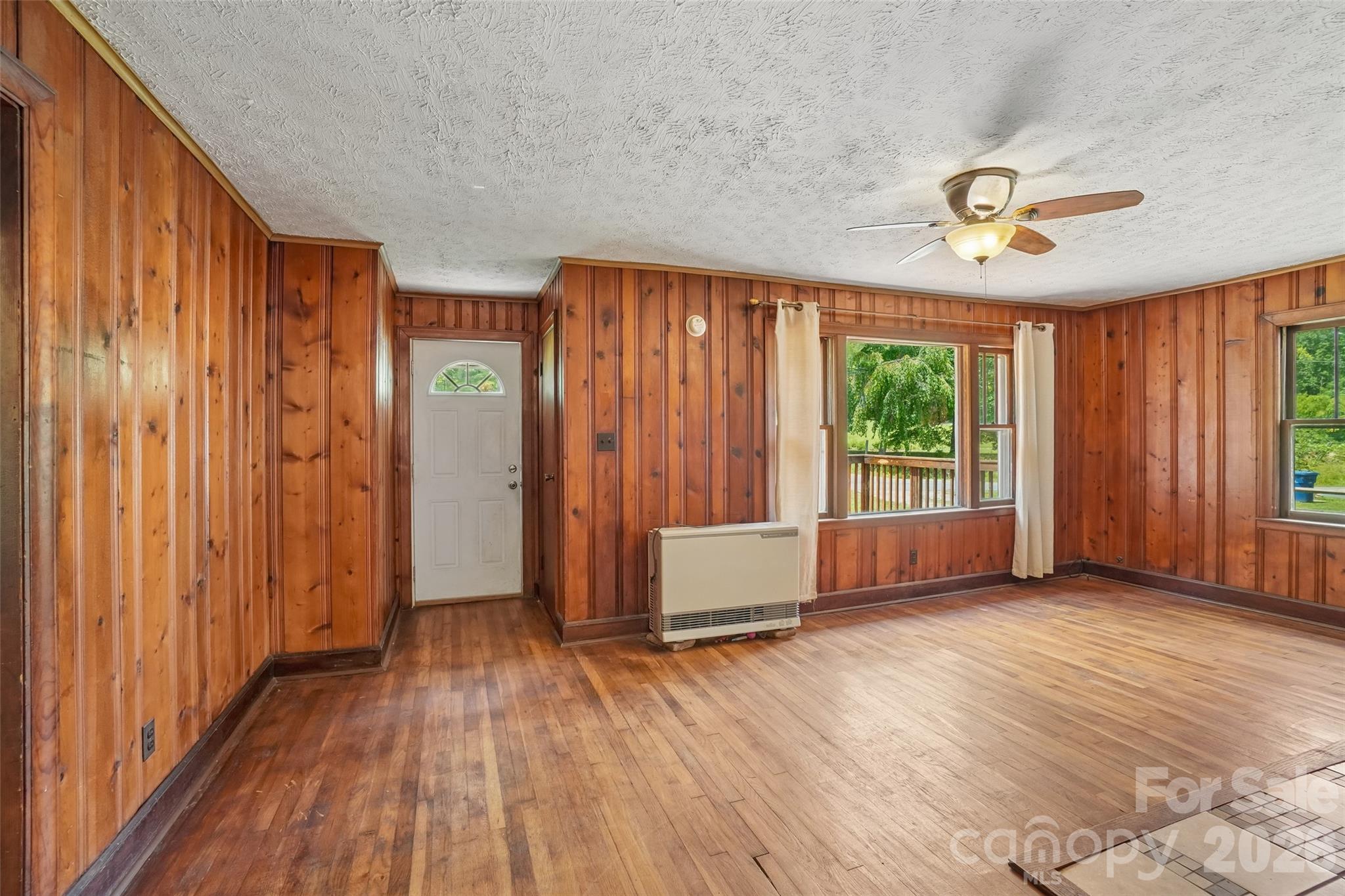 611 Reeves Cove Road — Candler