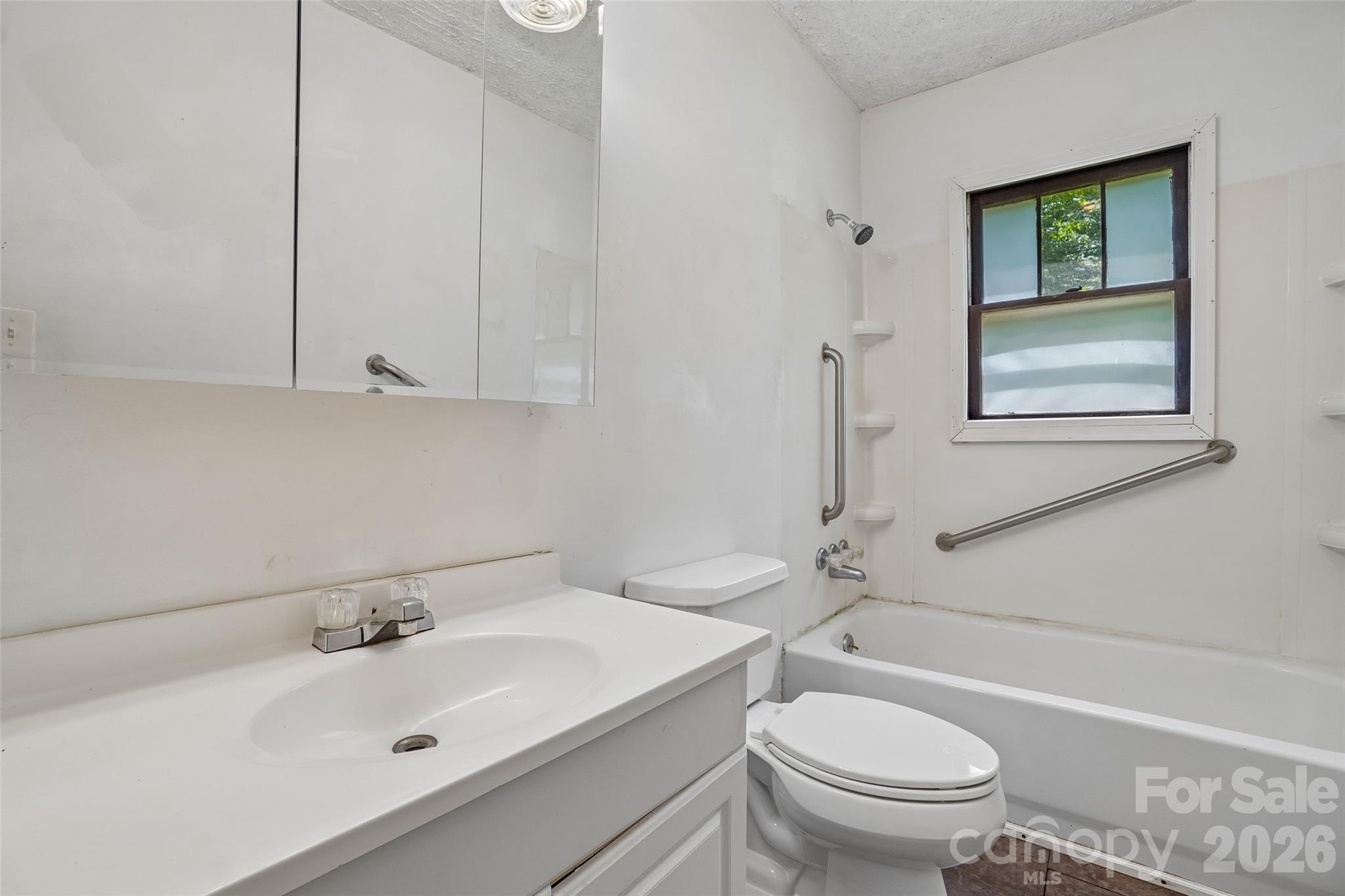 611 Reeves Cove Road — Candler
