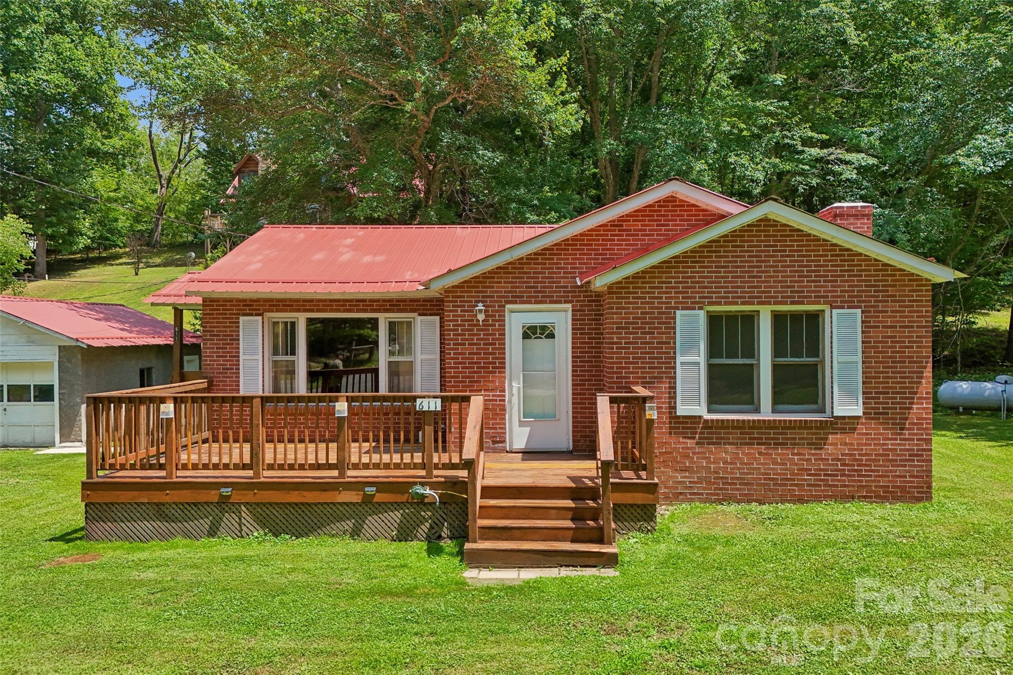 611 Reeves Cove Road — Candler