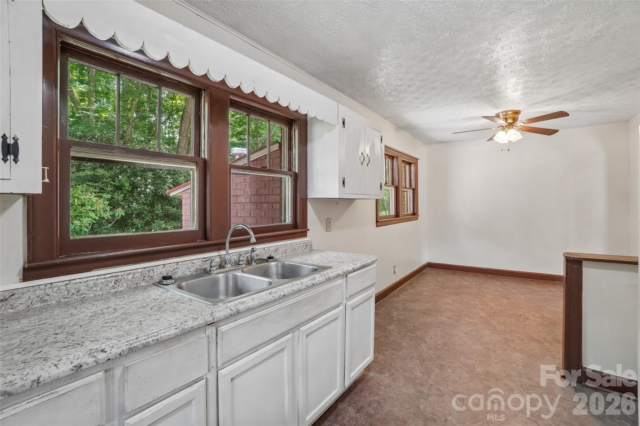 611 Reeves Cove Road — Candler