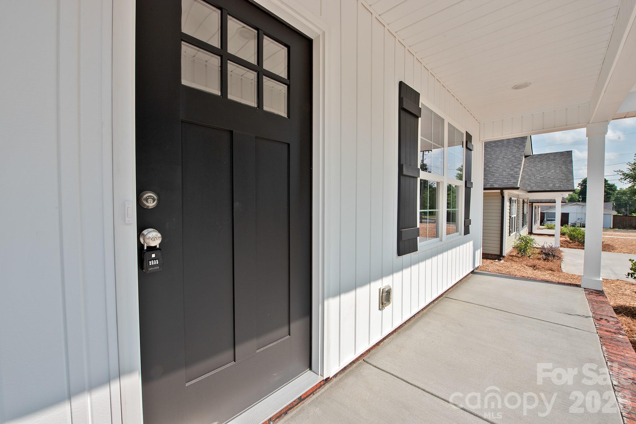 125 S Beaver Street — Landis