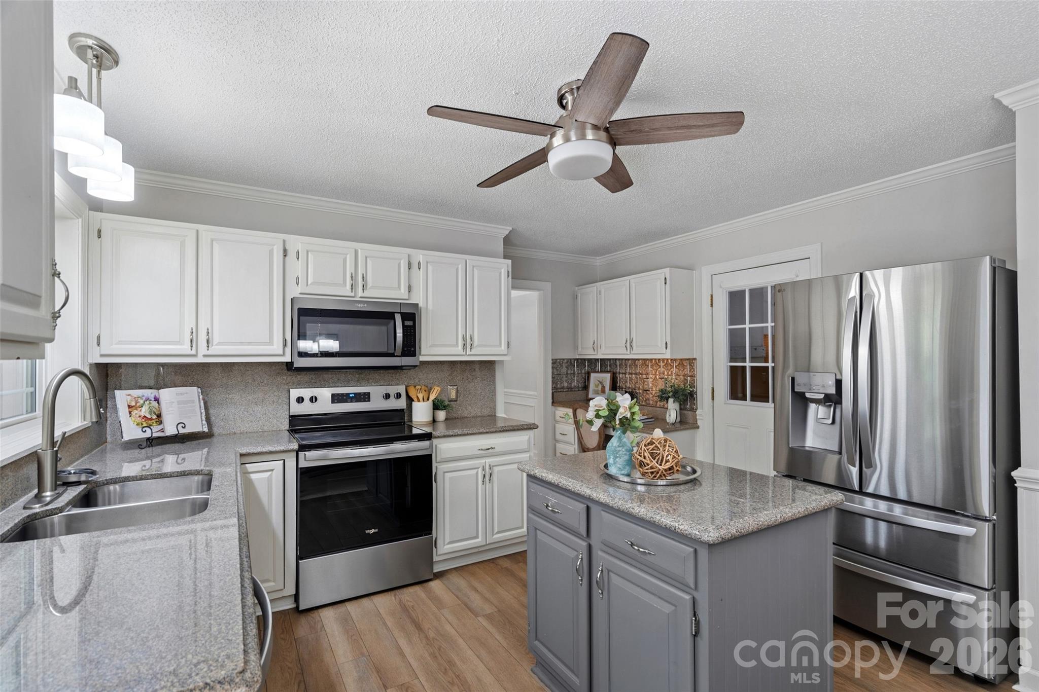 12500 Angel Oak Drive — Huntersville