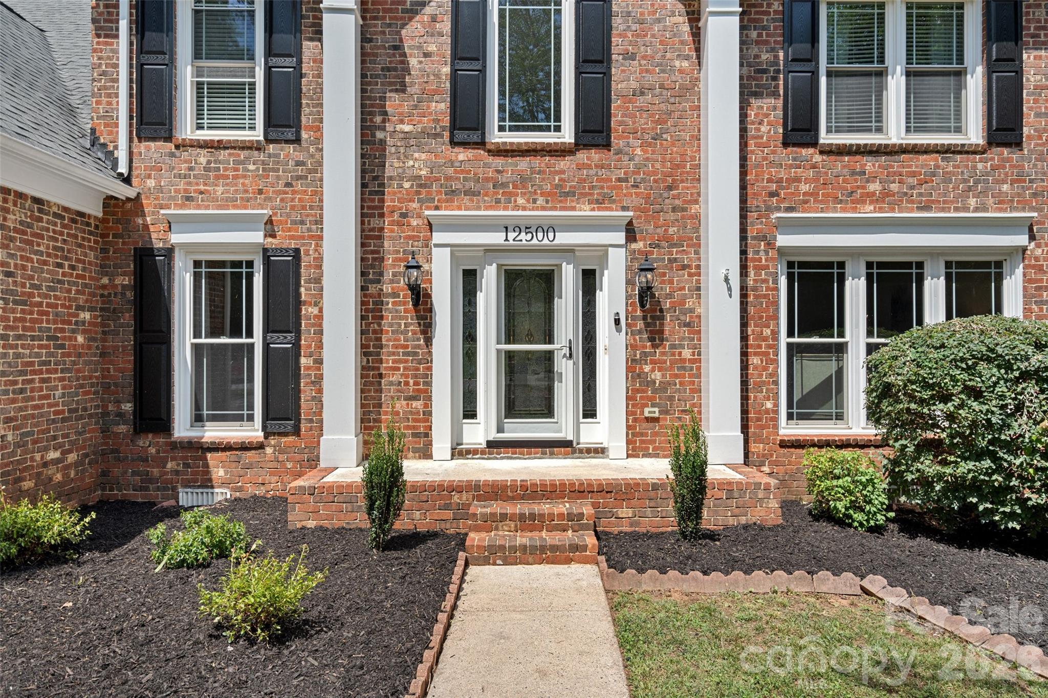 12500 Angel Oak Drive — Huntersville