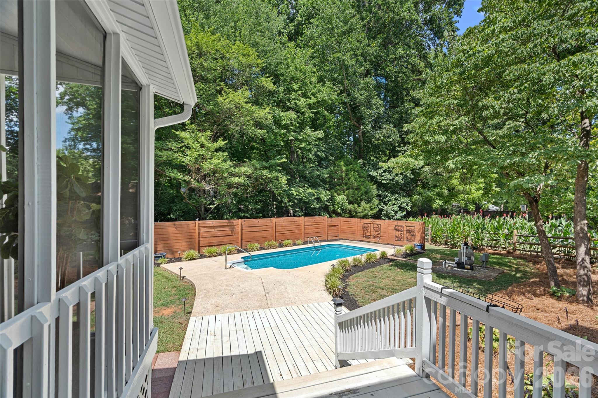 12500 Angel Oak Drive — Huntersville