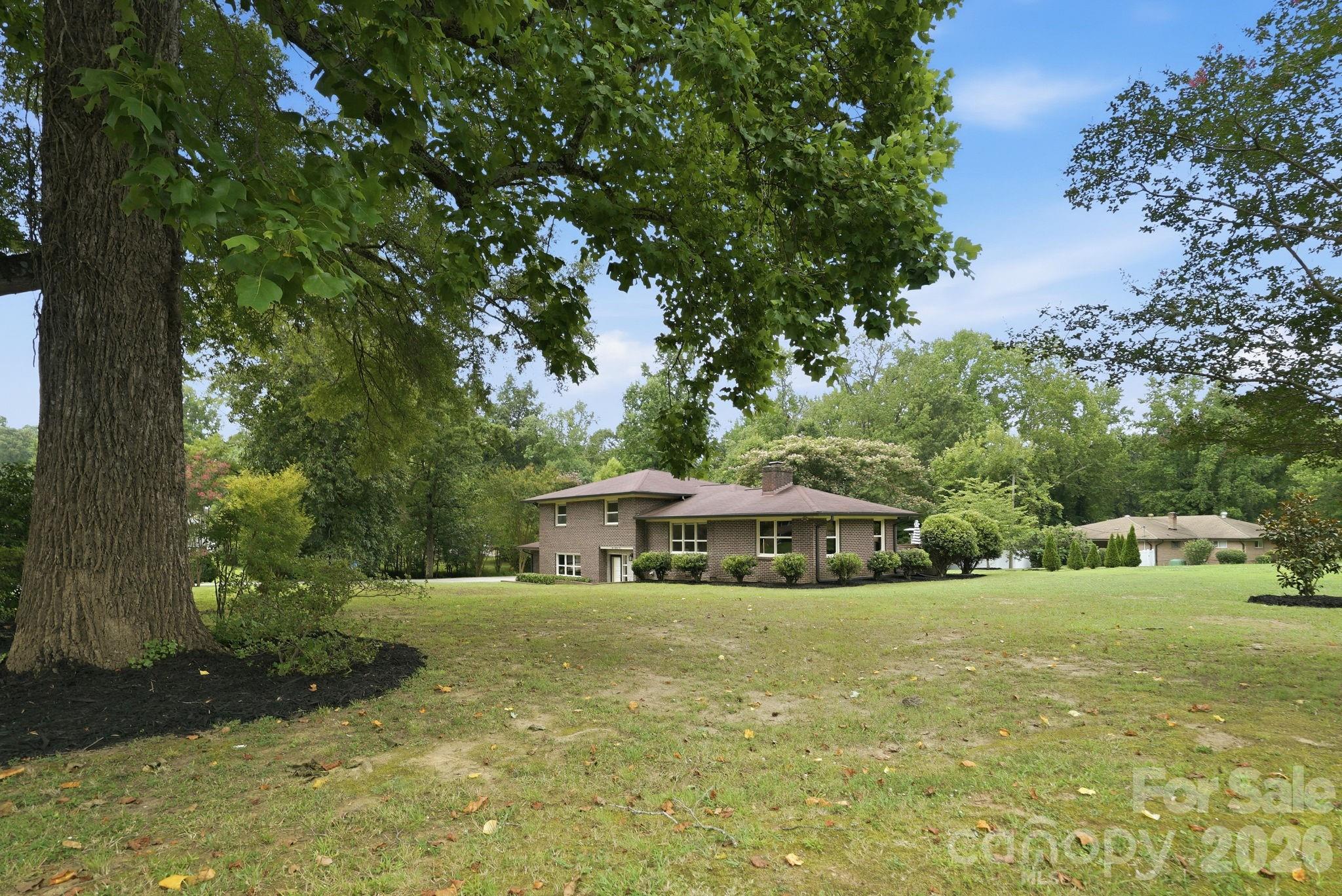 181 Woodlynn Drive — Charlotte