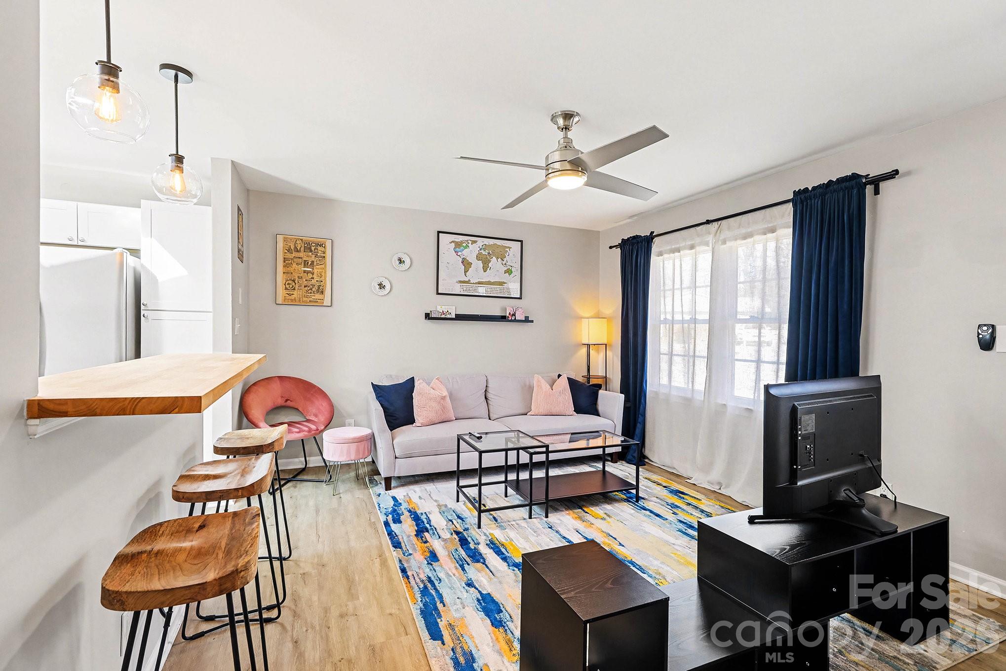 727 Thera Drive — Charlotte