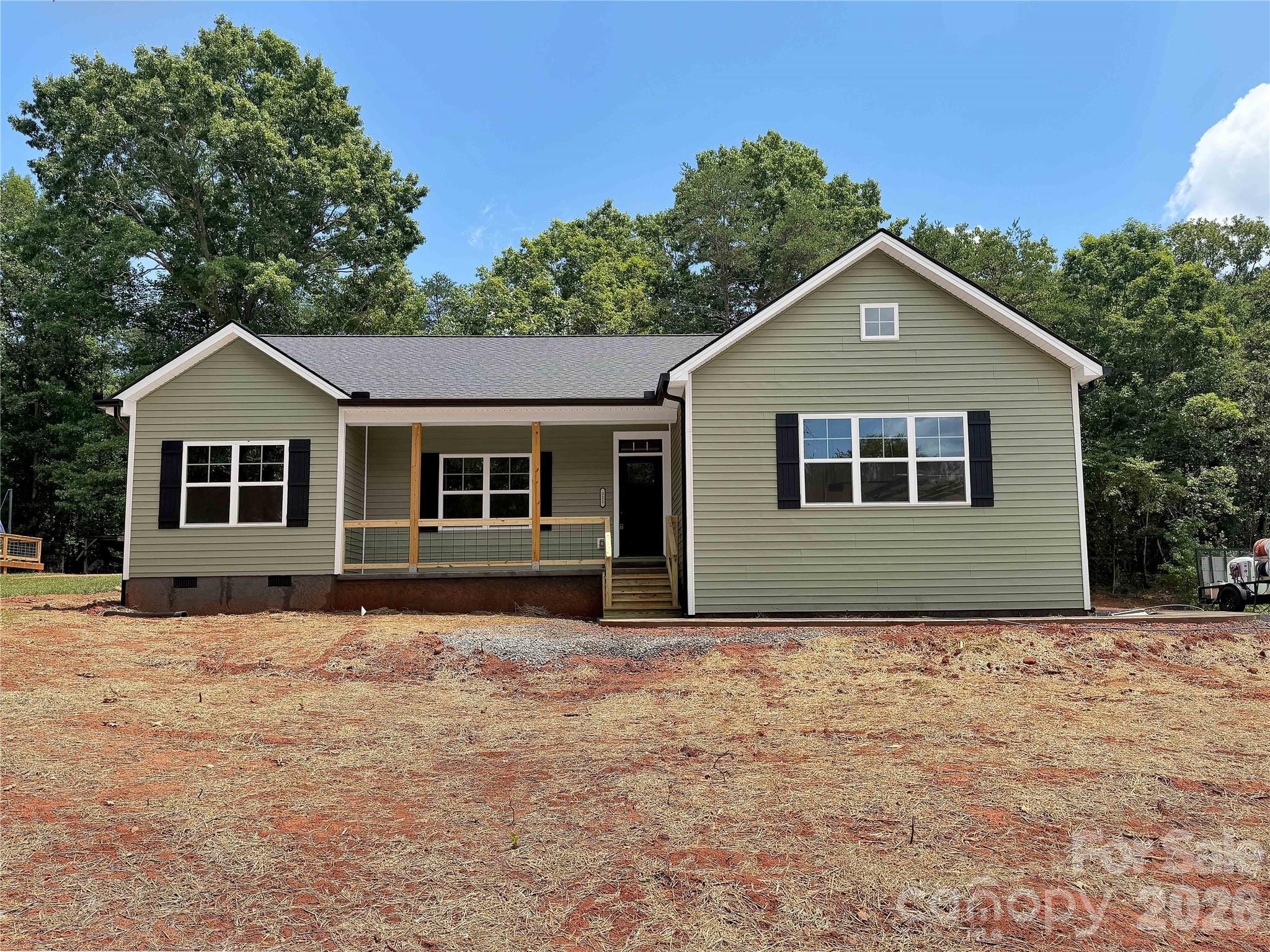 321 Whispering Pines Circle — Forest City