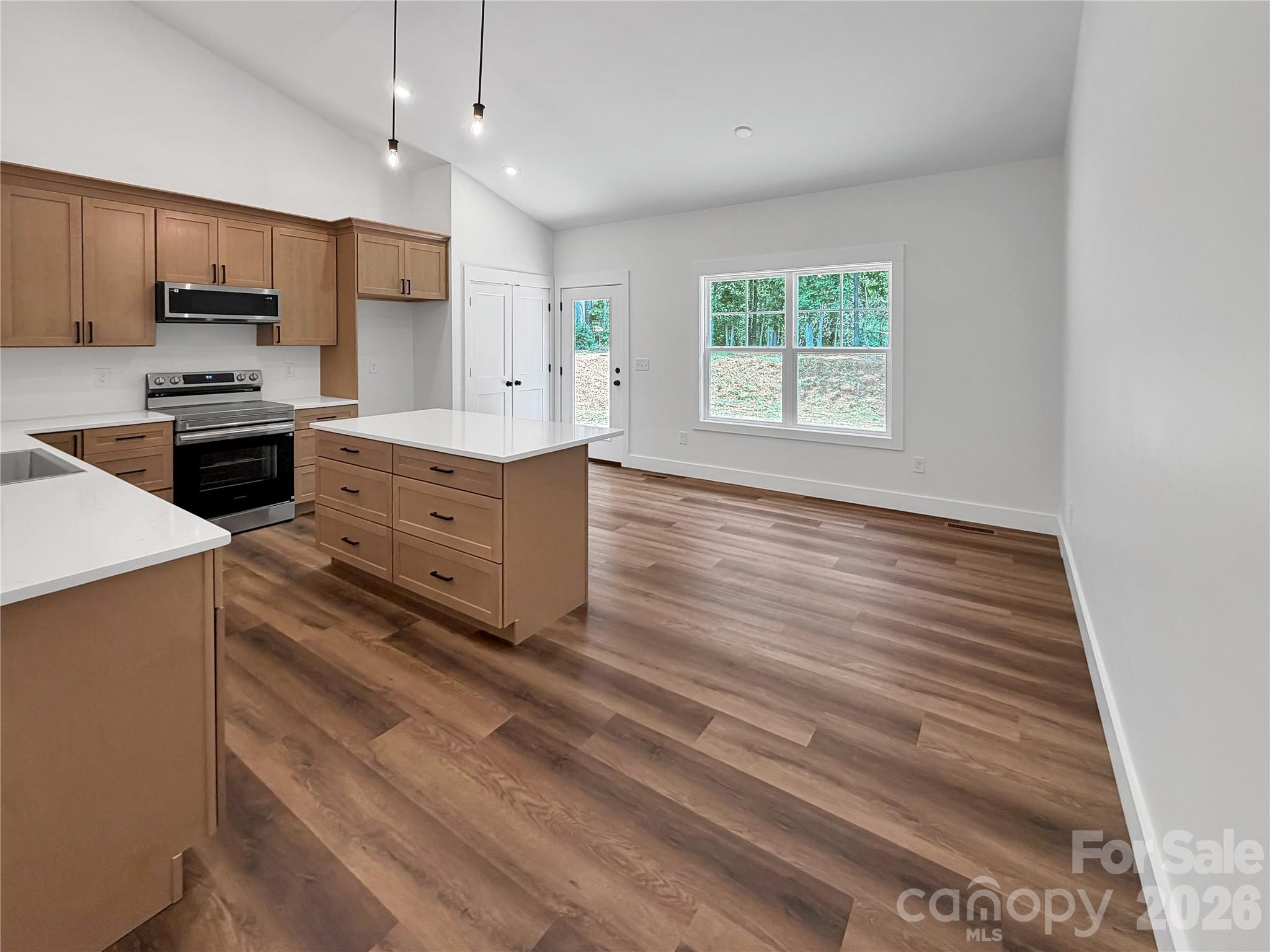 321 Whispering Pines Circle — Forest City