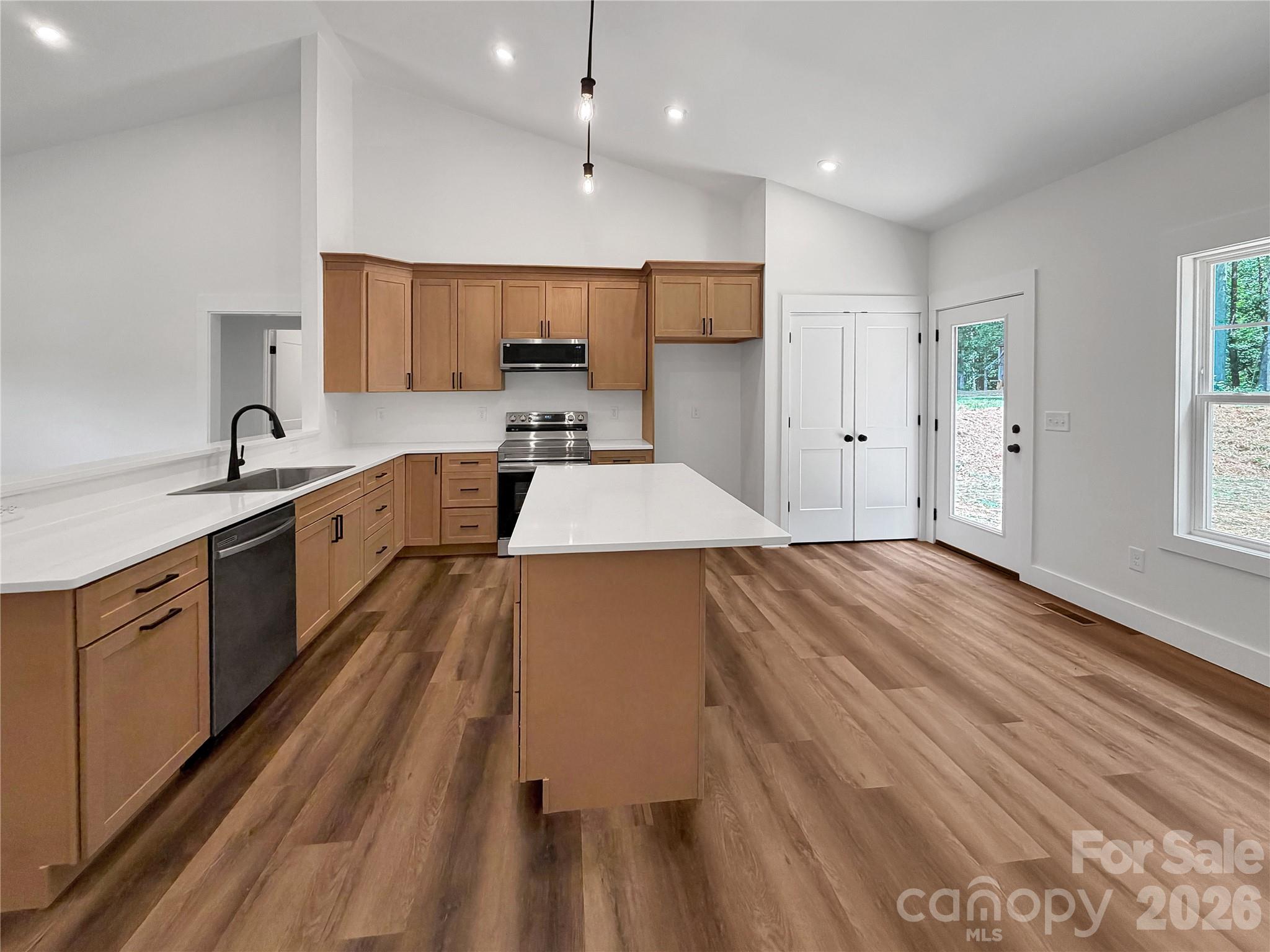 321 Whispering Pines Circle — Forest City