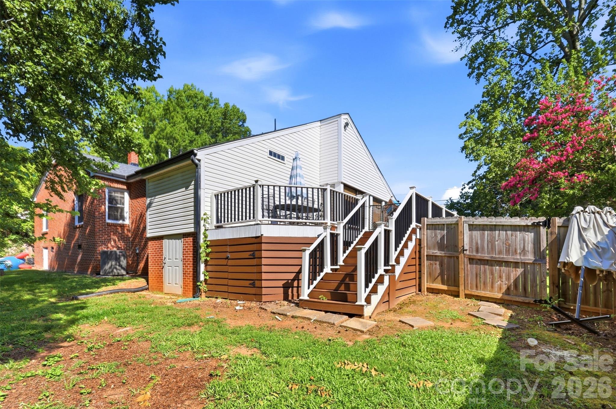 2201 Armstrong Park Drive — Gastonia