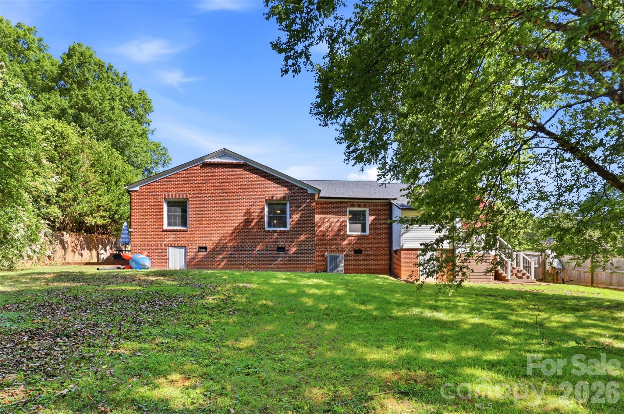 2201 Armstrong Park Drive — Gastonia