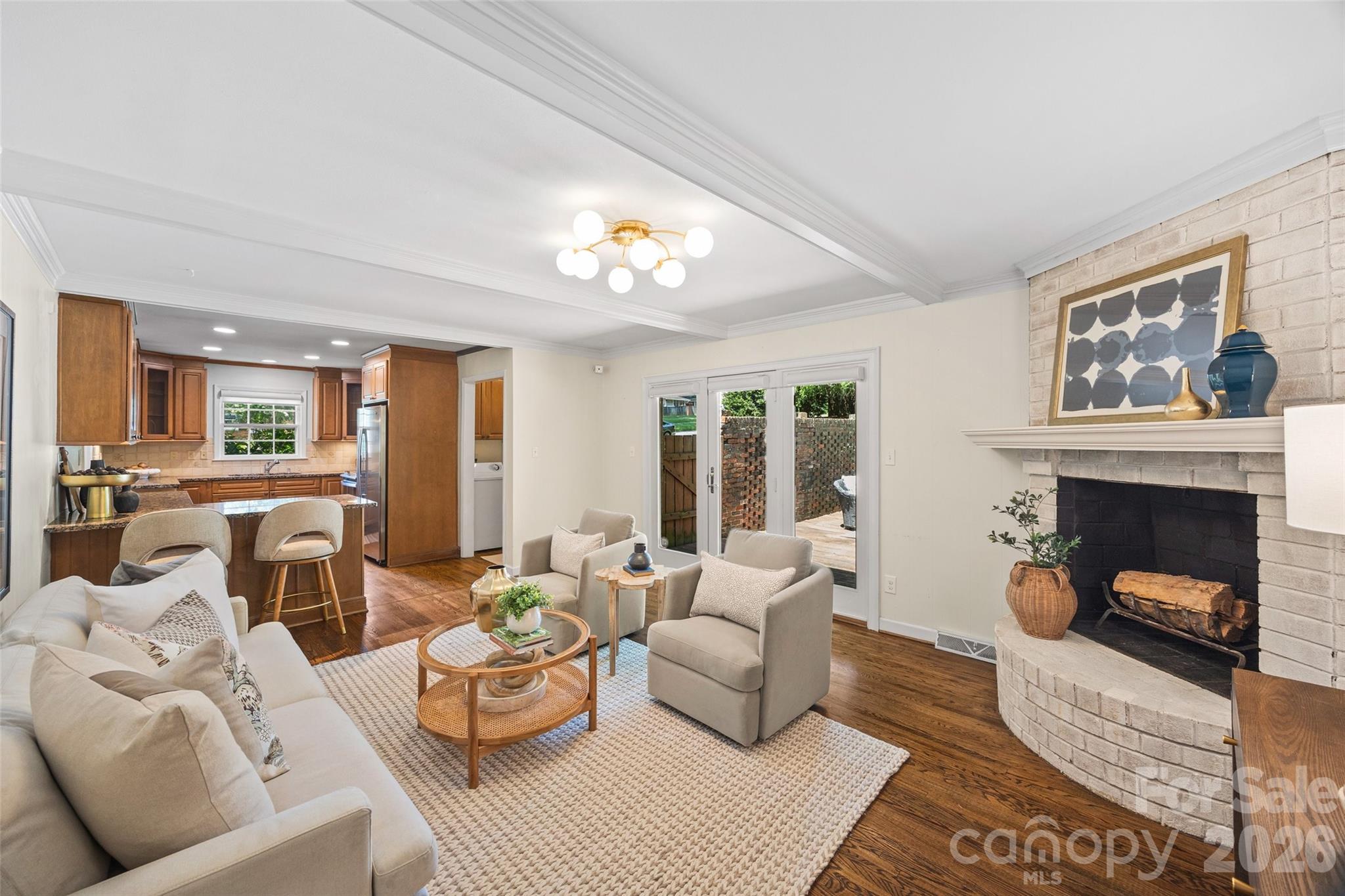 3826 Severn Avenue — Charlotte