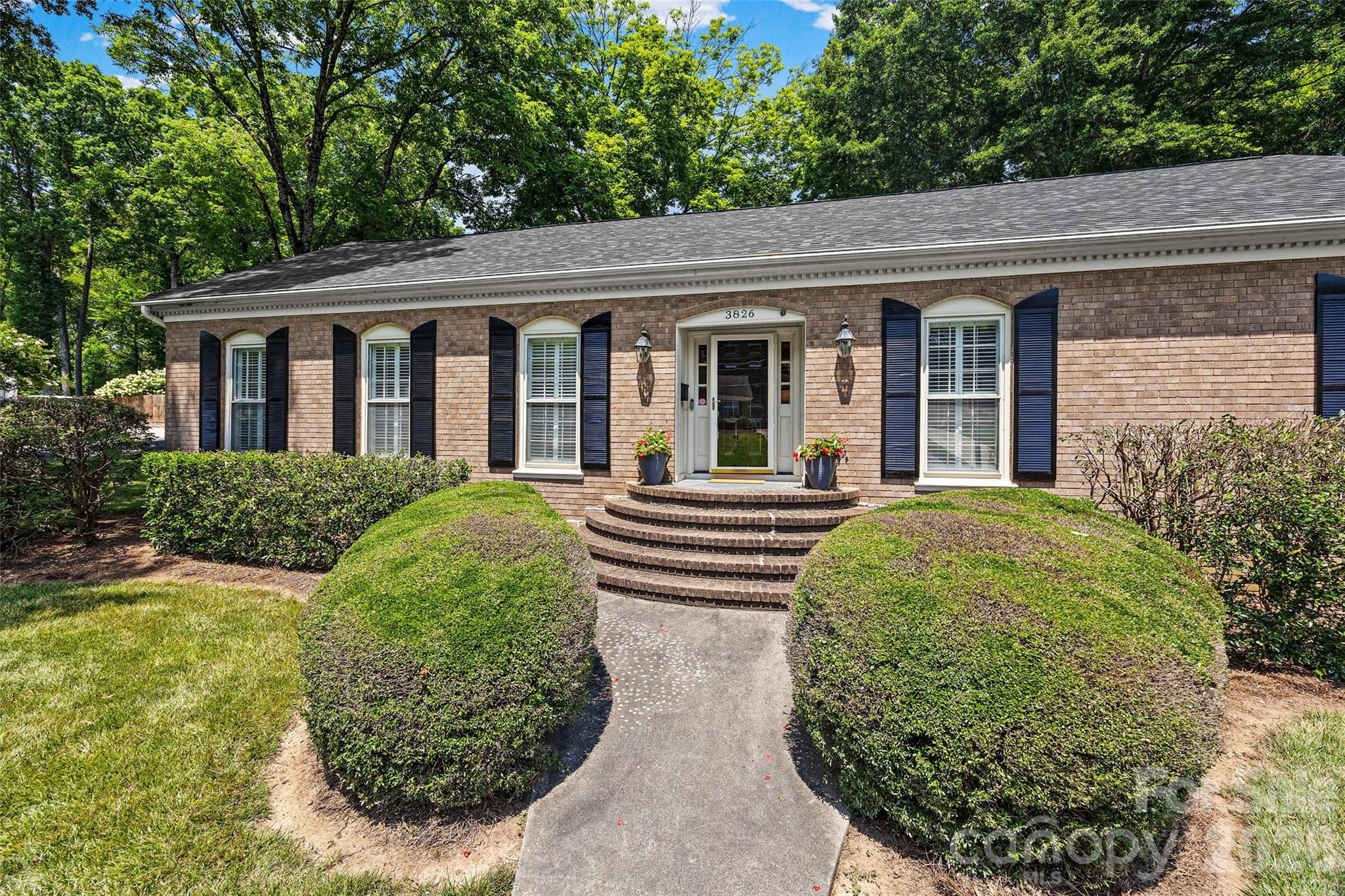3826 Severn Avenue — Charlotte