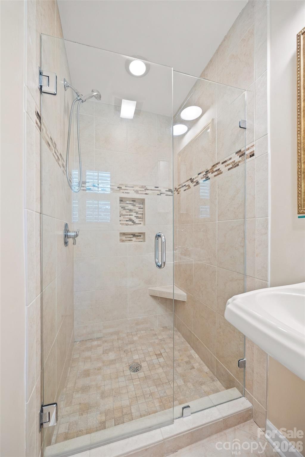 3826 Severn Avenue — Charlotte