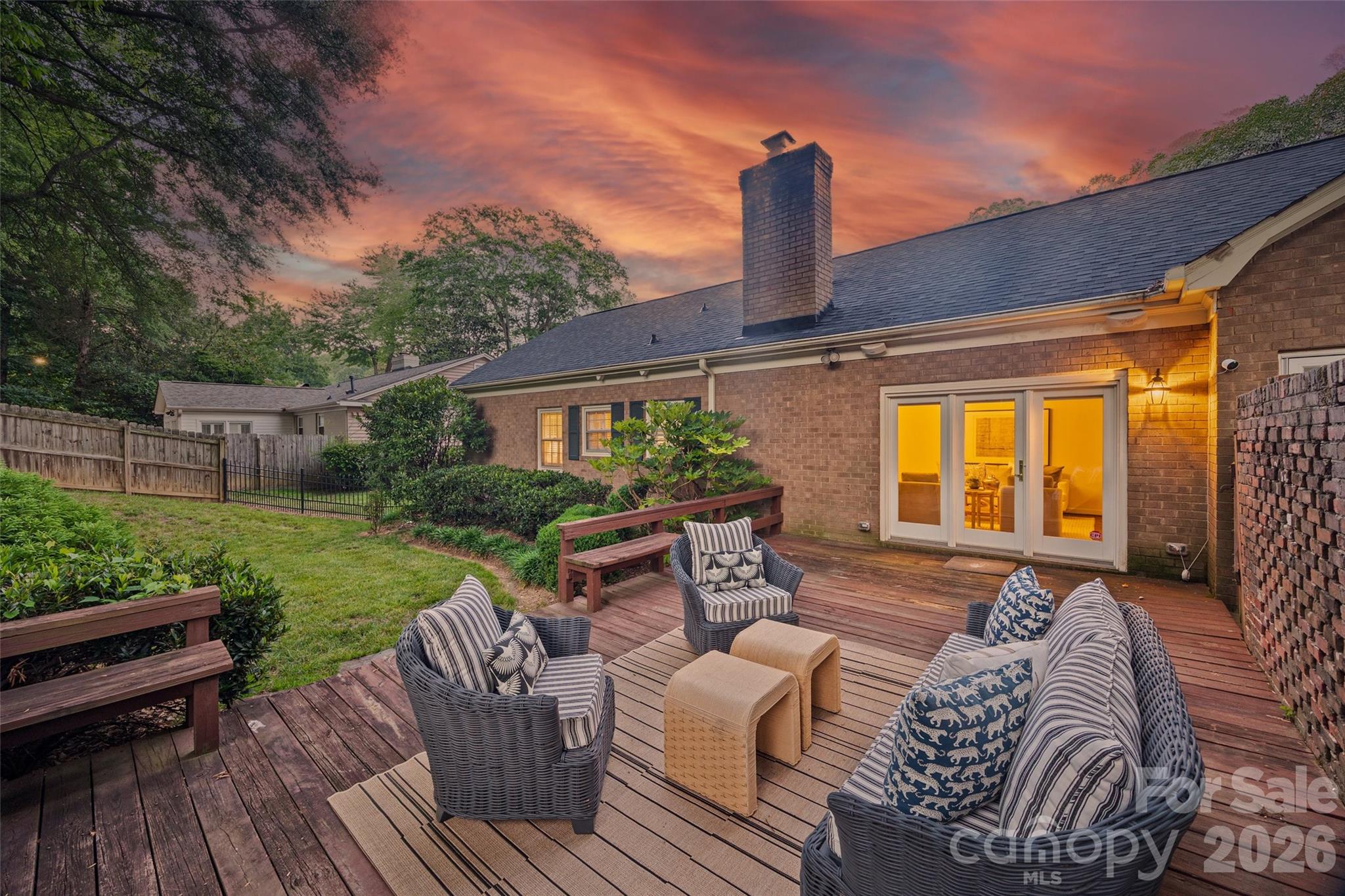 3826 Severn Avenue — Charlotte