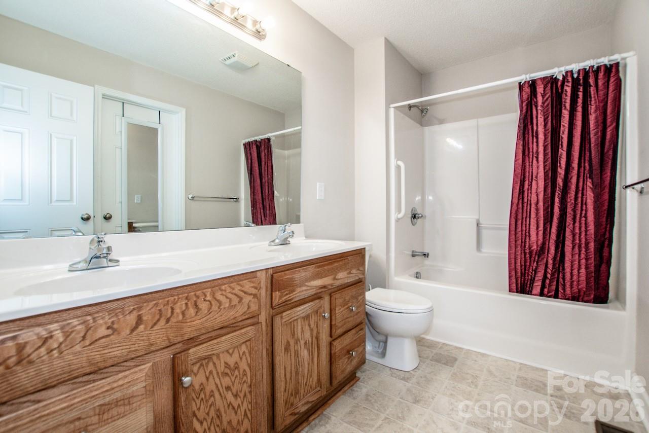 104 Birch Court — China Grove