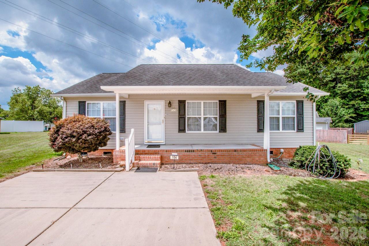 104 Birch Court — China Grove