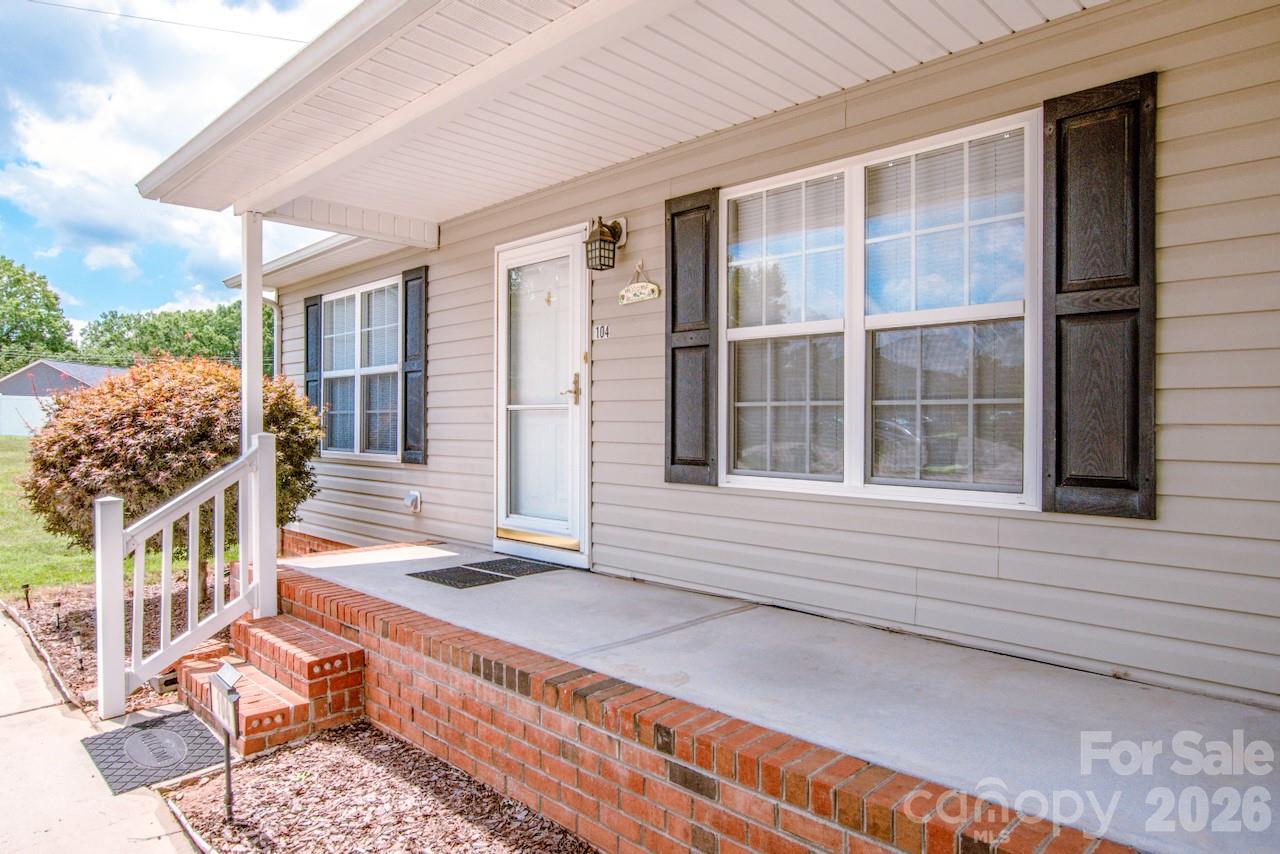 104 Birch Court — China Grove
