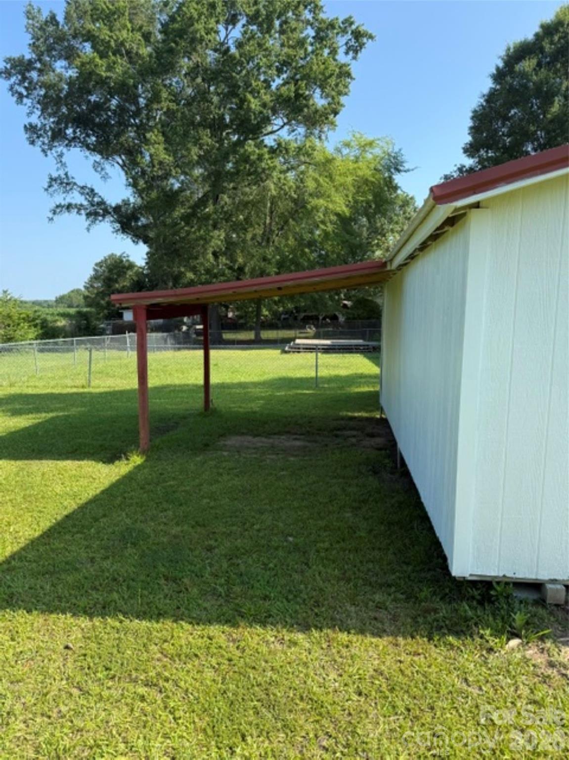 9697 Hwy 52 Highway N — Wadesboro