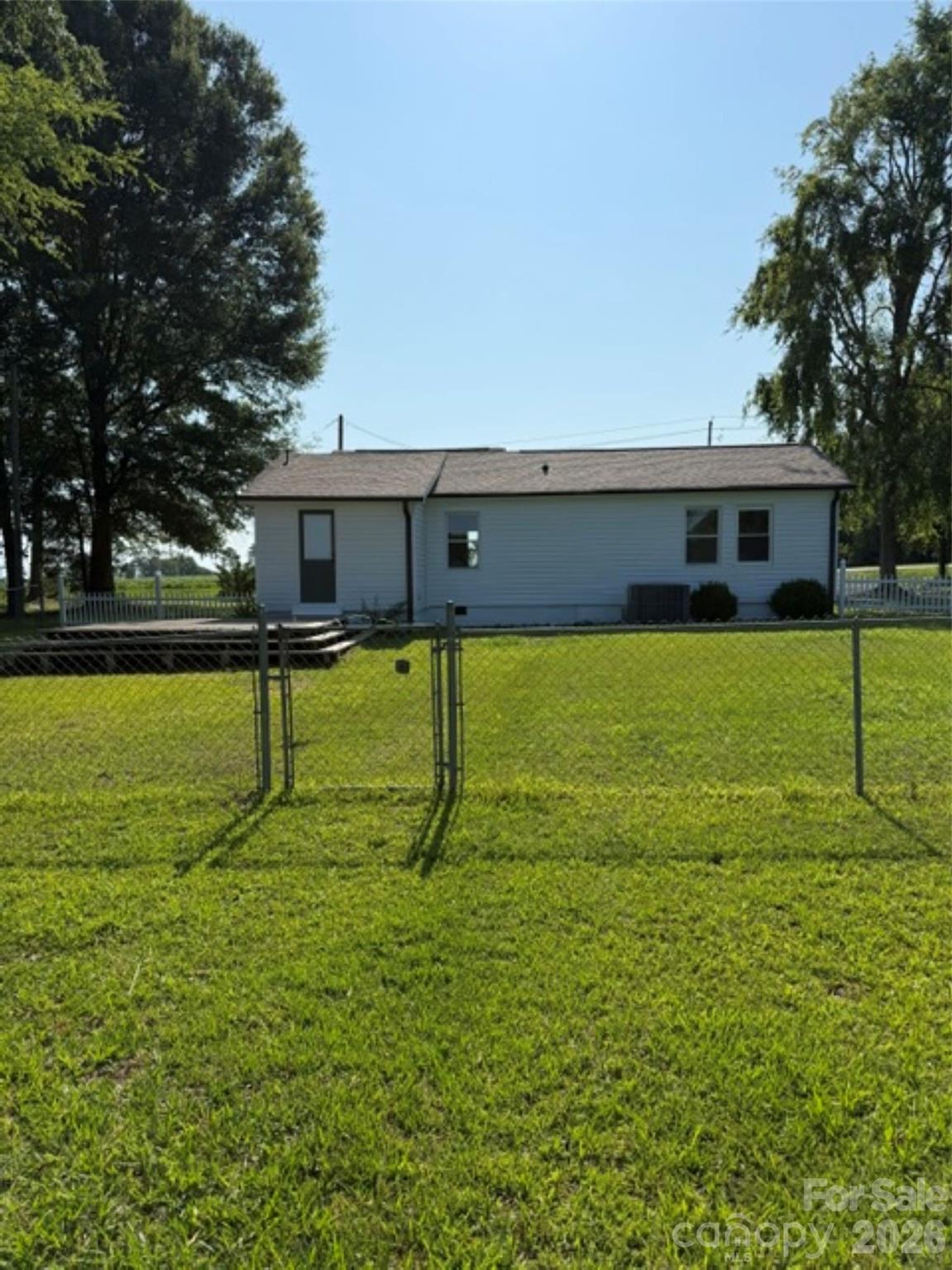 9697 Hwy 52 Highway N — Wadesboro
