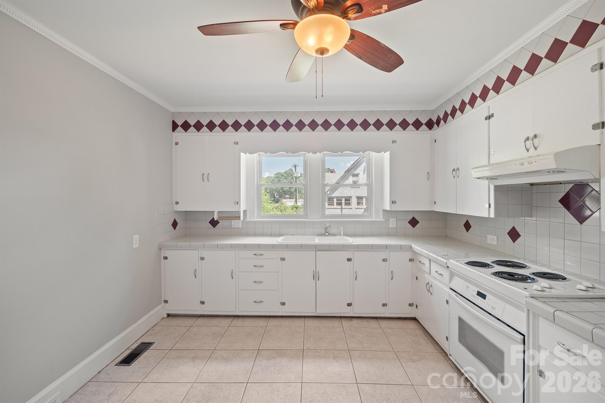 3219 US 70 Highway E — Morganton