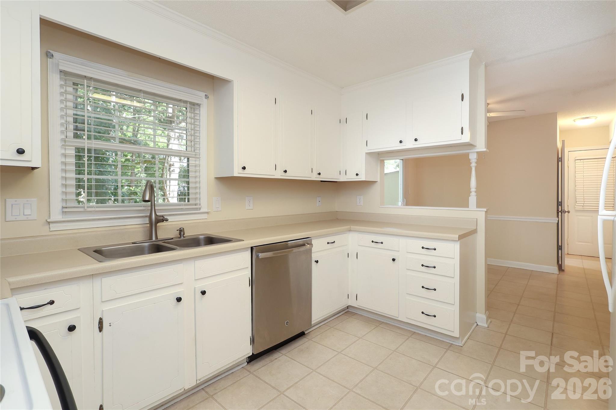 2248 Lawton Bluff Road — Charlotte