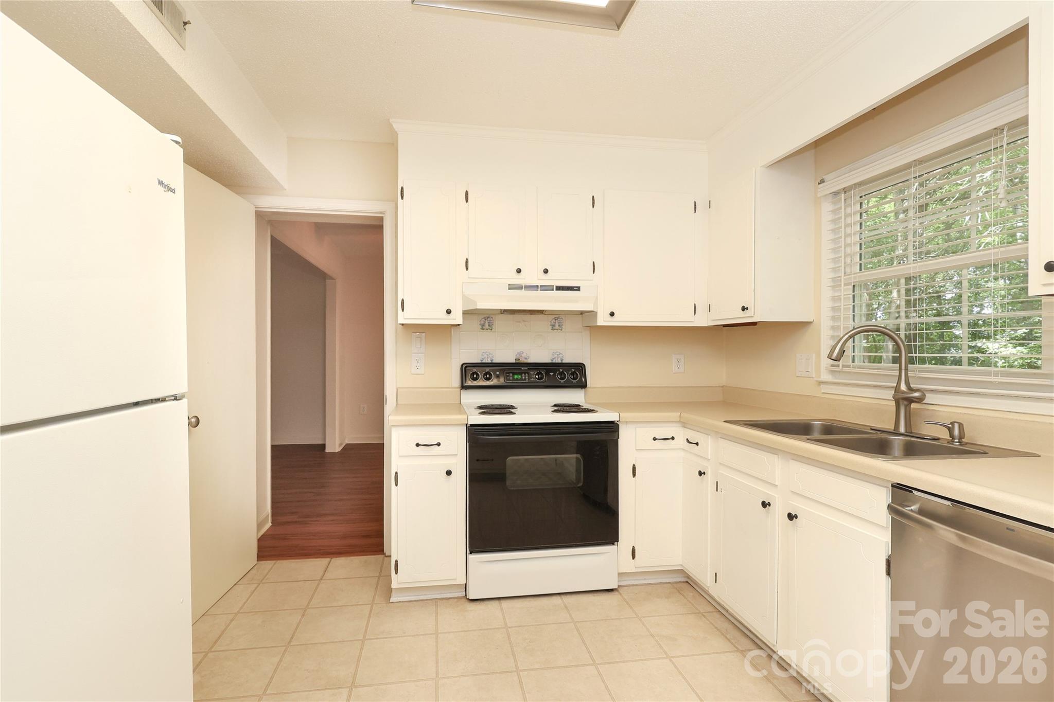 2248 Lawton Bluff Road — Charlotte