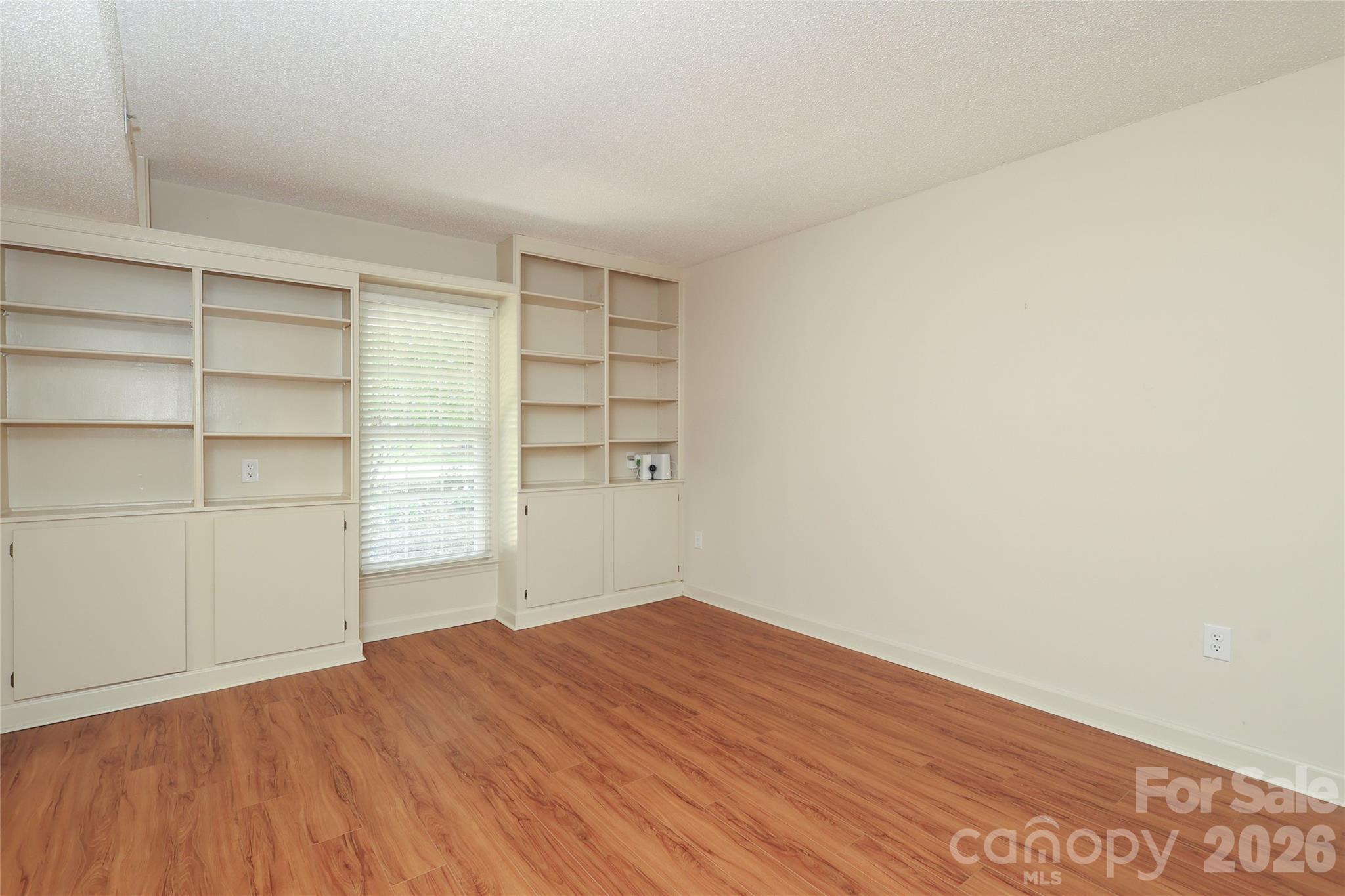 2248 Lawton Bluff Road — Charlotte