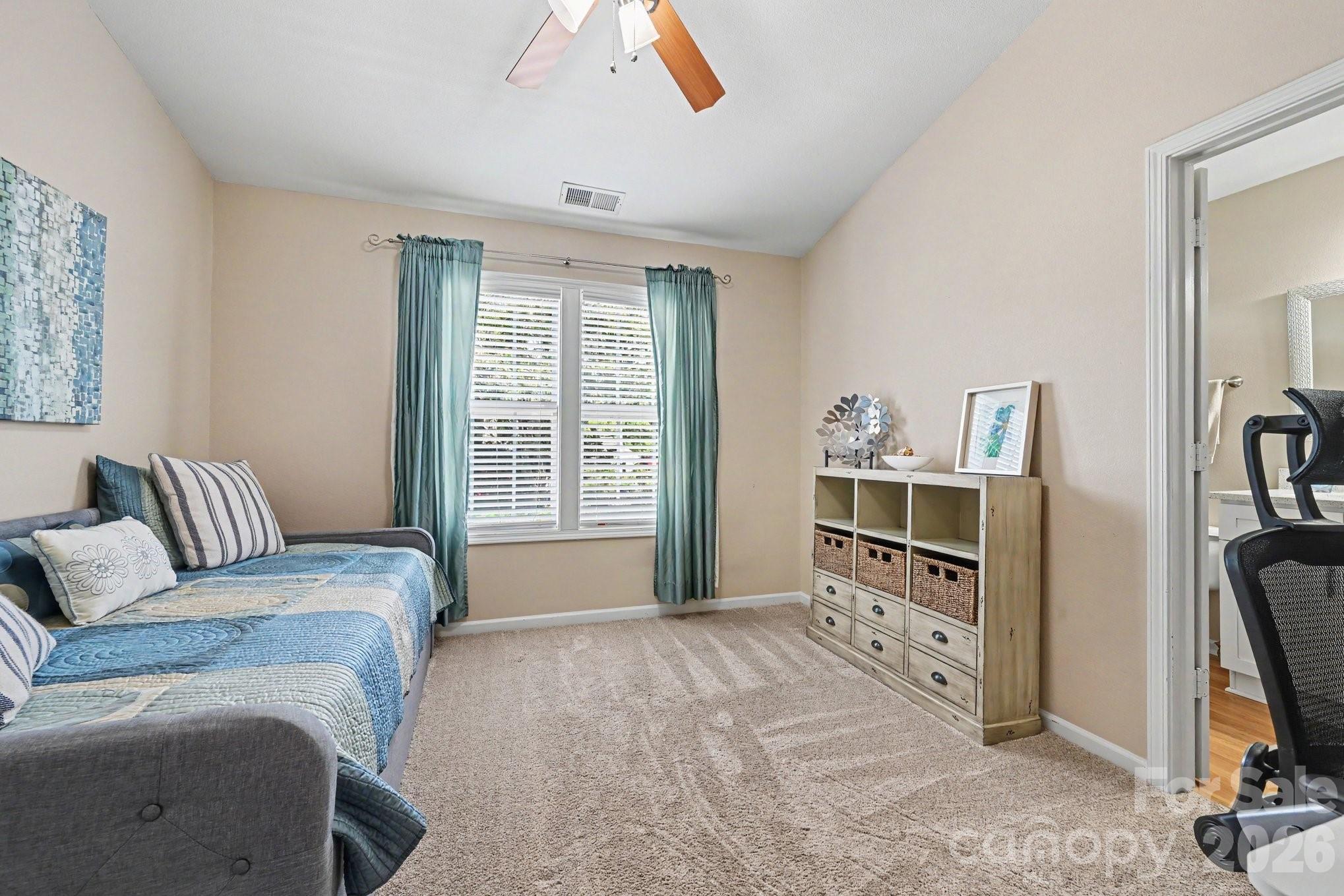 5338 Silabert Avenue — Charlotte