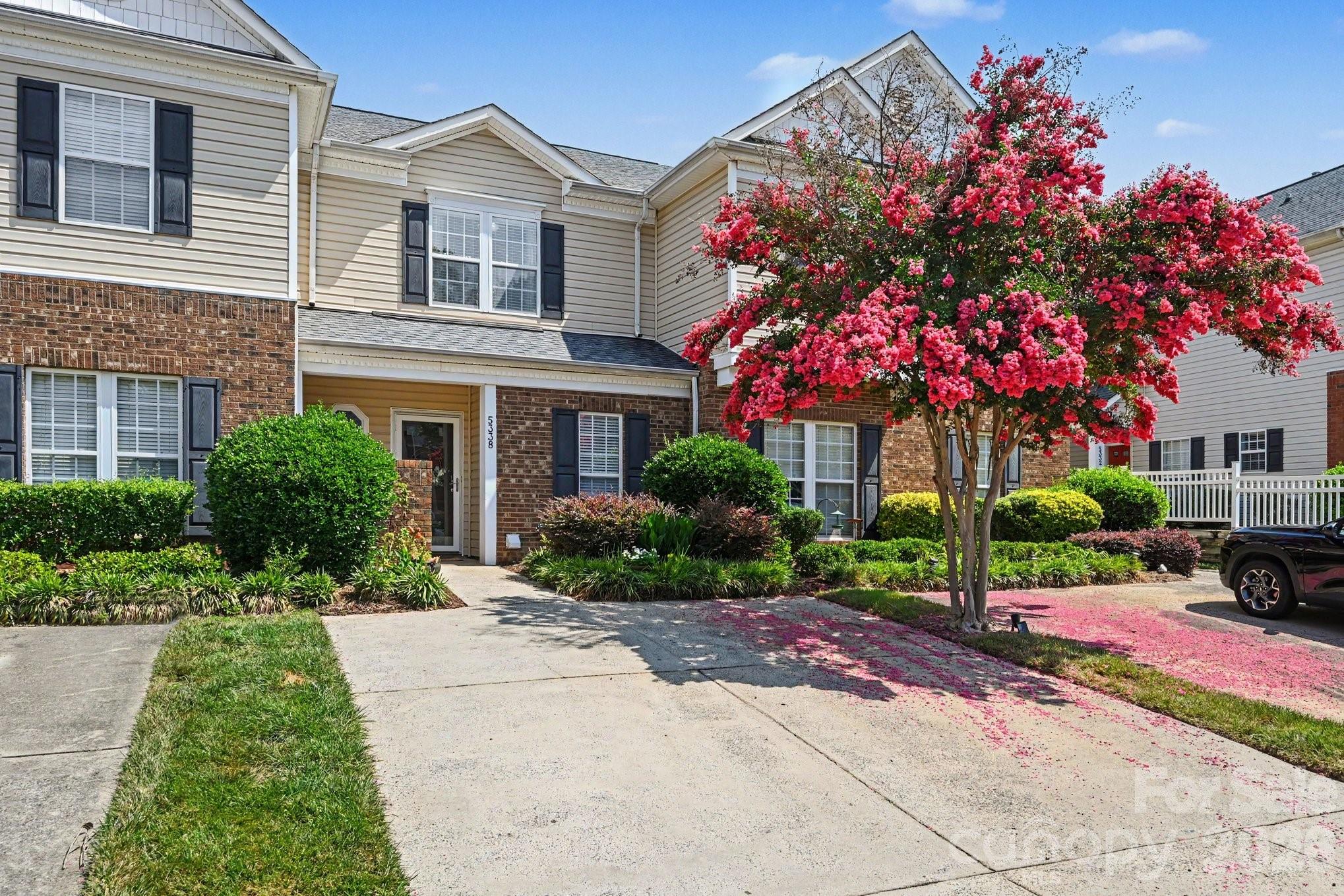 5338 Silabert Avenue — Charlotte