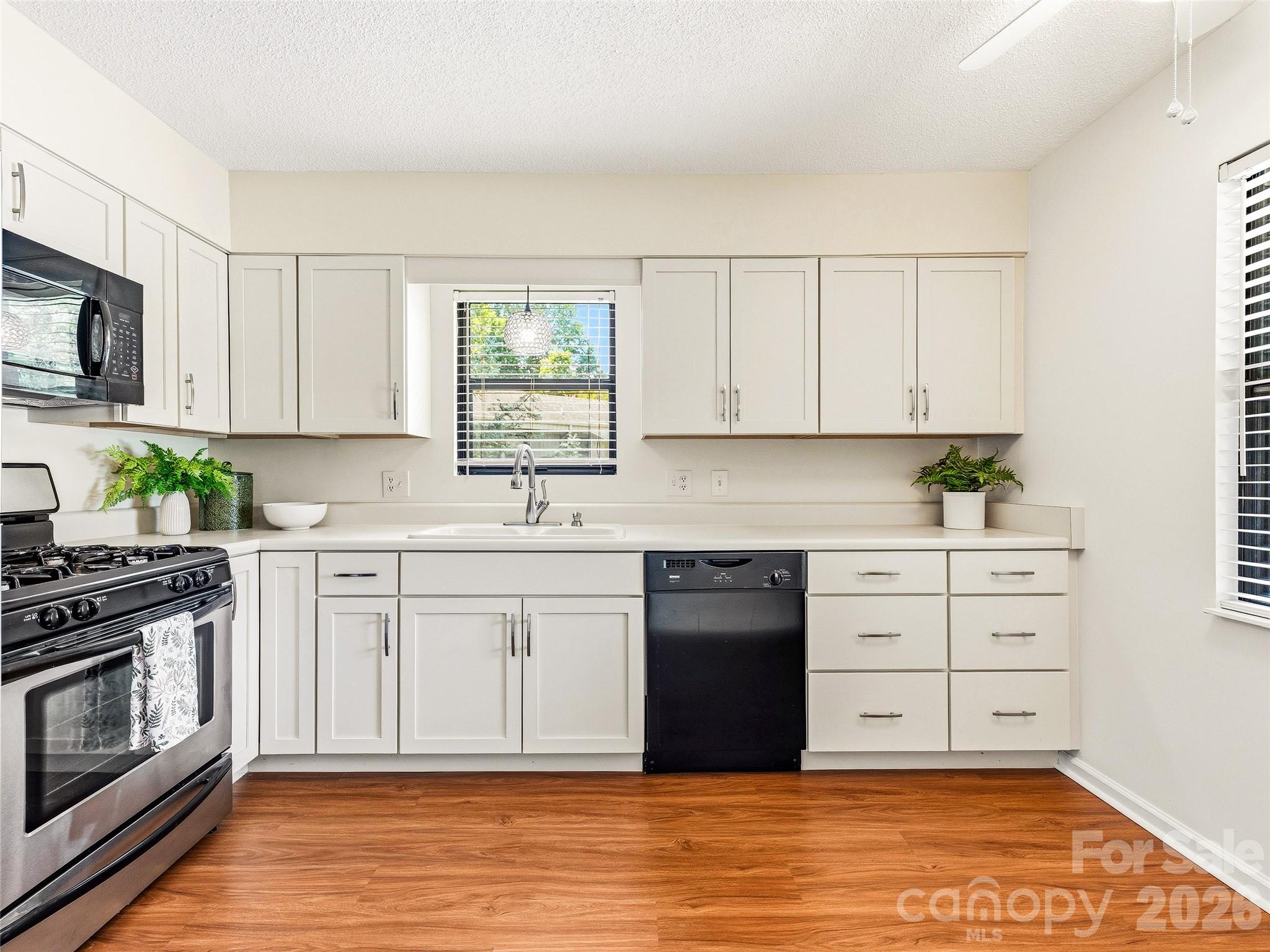106 Abbey Circle — Asheville