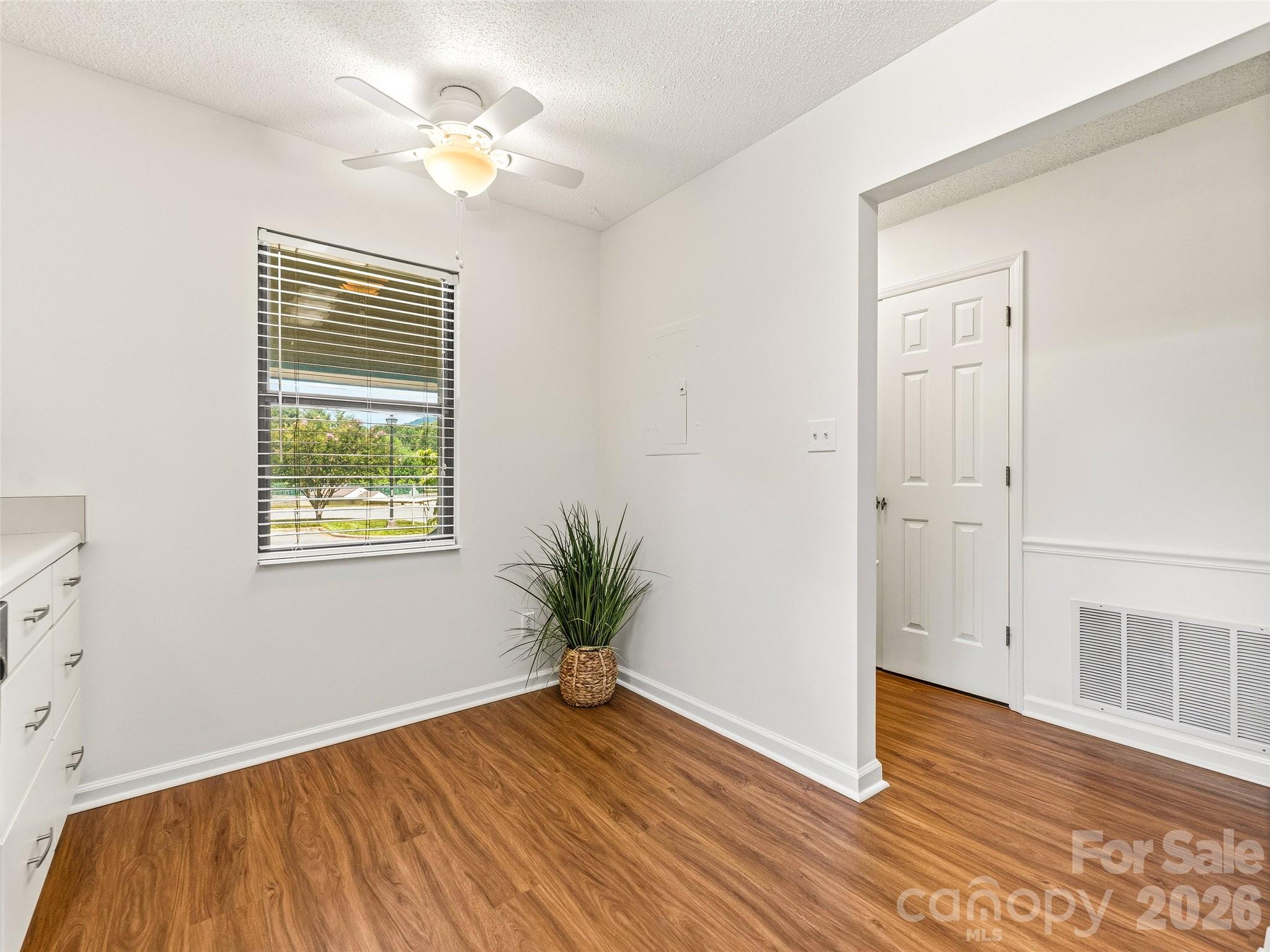 106 Abbey Circle — Asheville