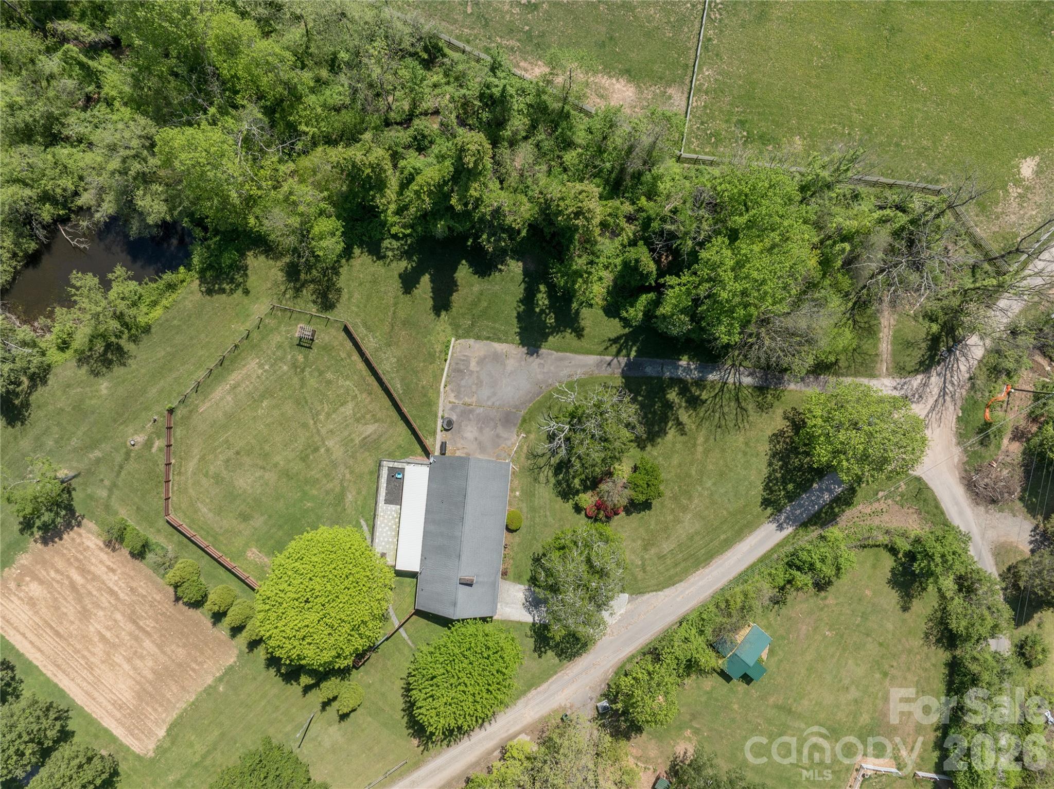 7 Lula Cove Road — Weaverville