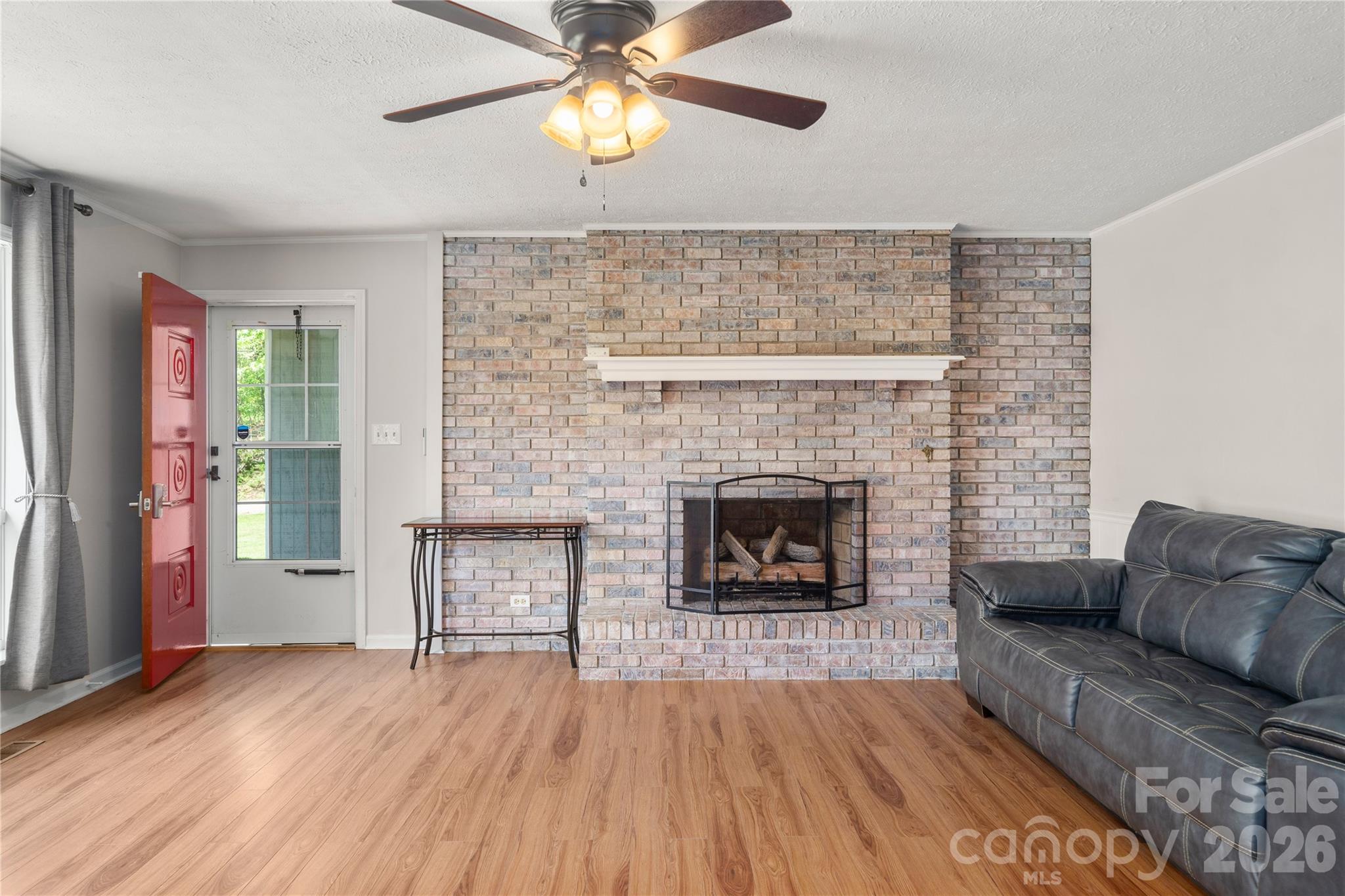 7 Lula Cove Road — Weaverville