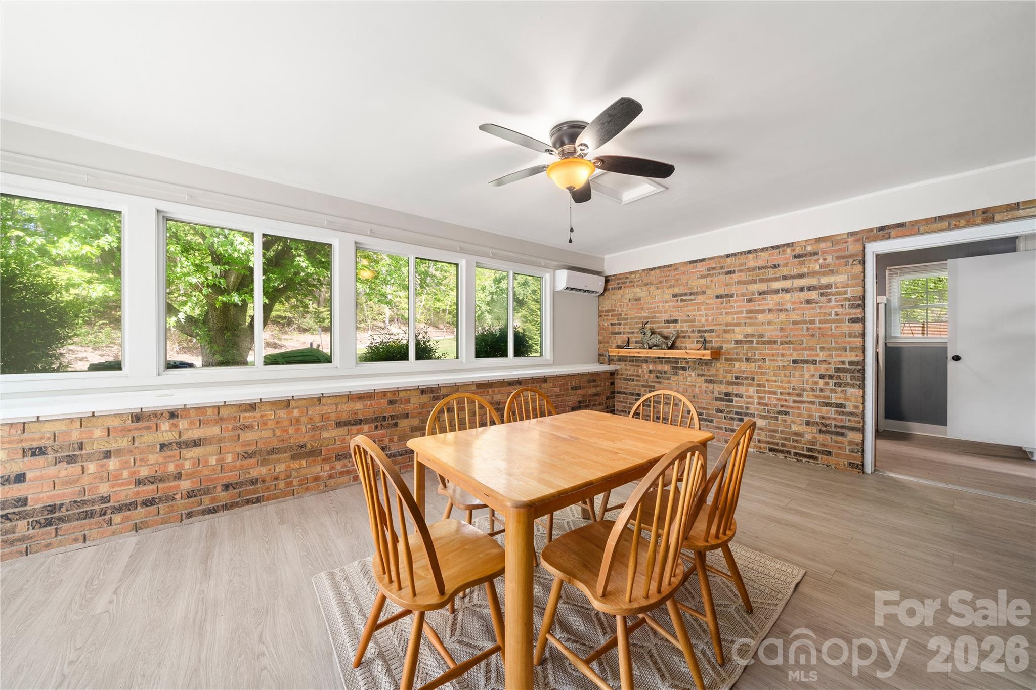 7 Lula Cove Road — Weaverville