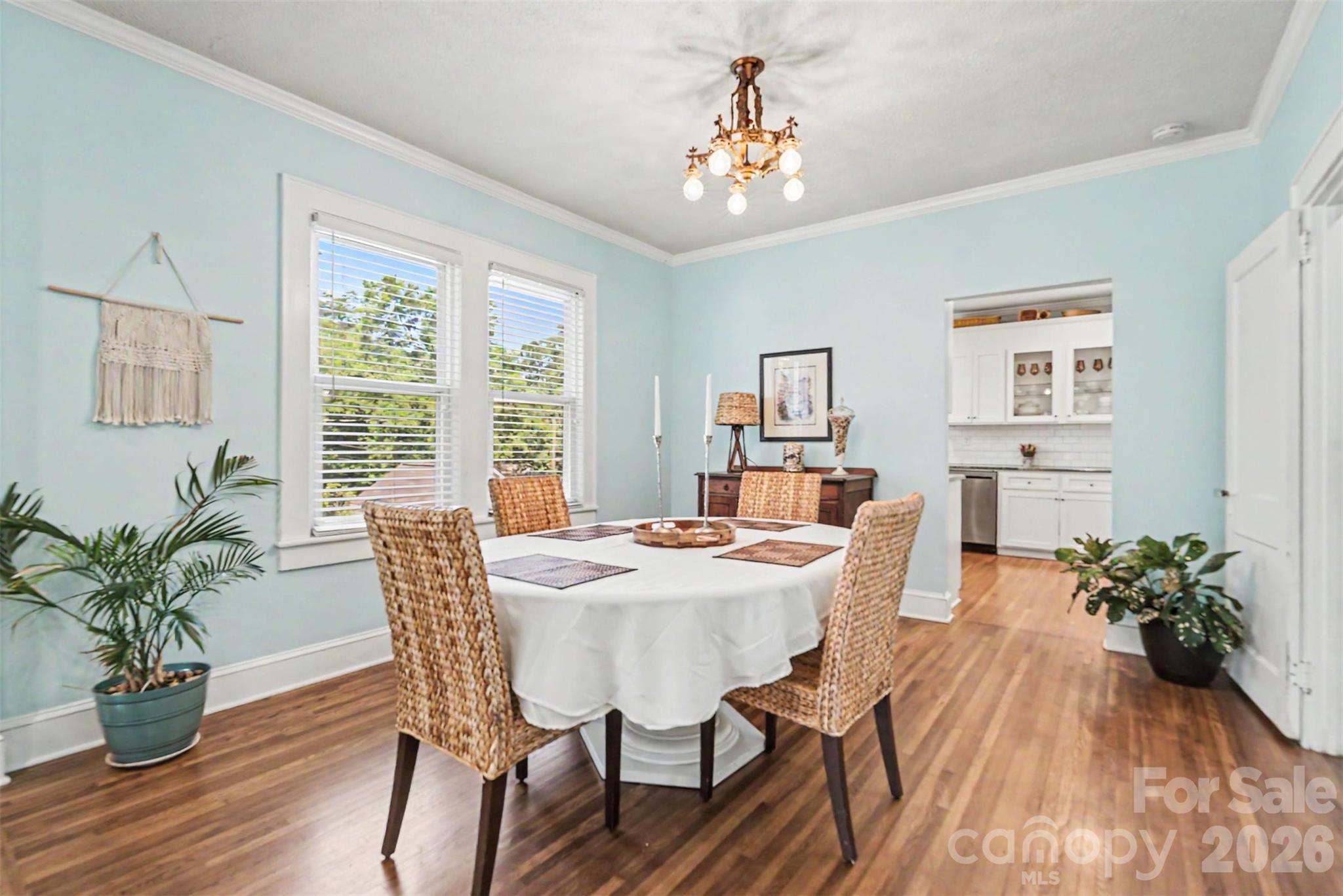 89 Hillcrest Avenue SE — Concord