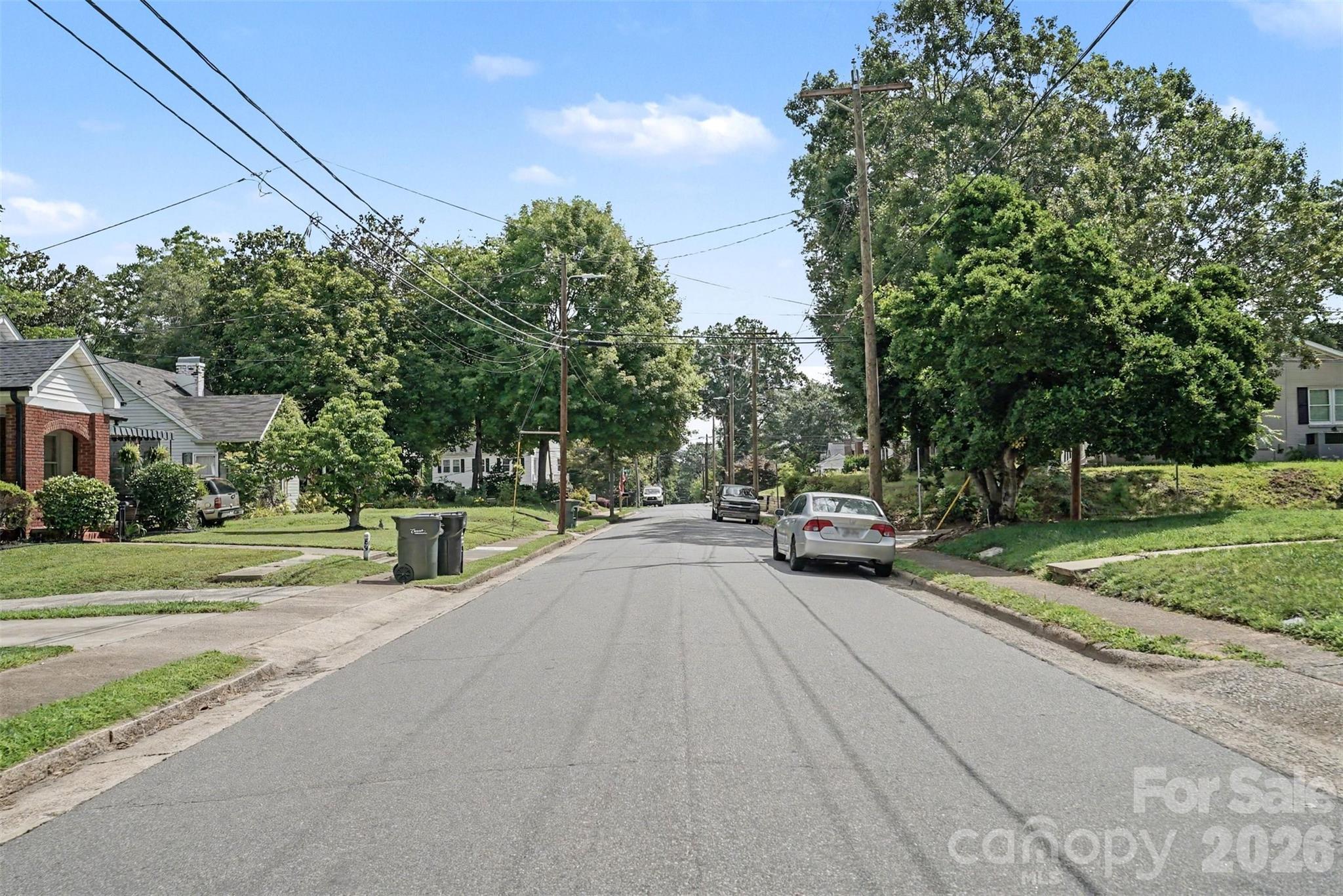 89 Hillcrest Avenue SE — Concord