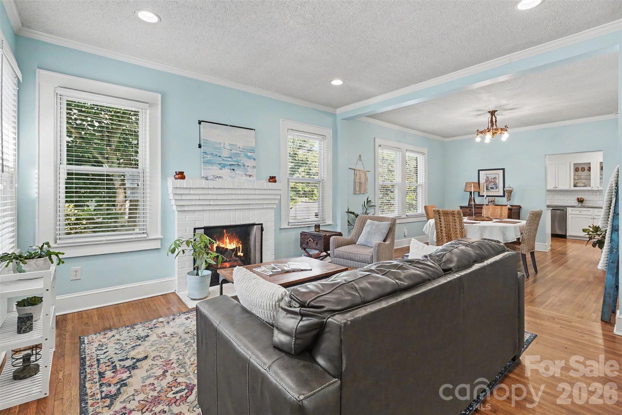 89 Hillcrest Avenue SE — Concord