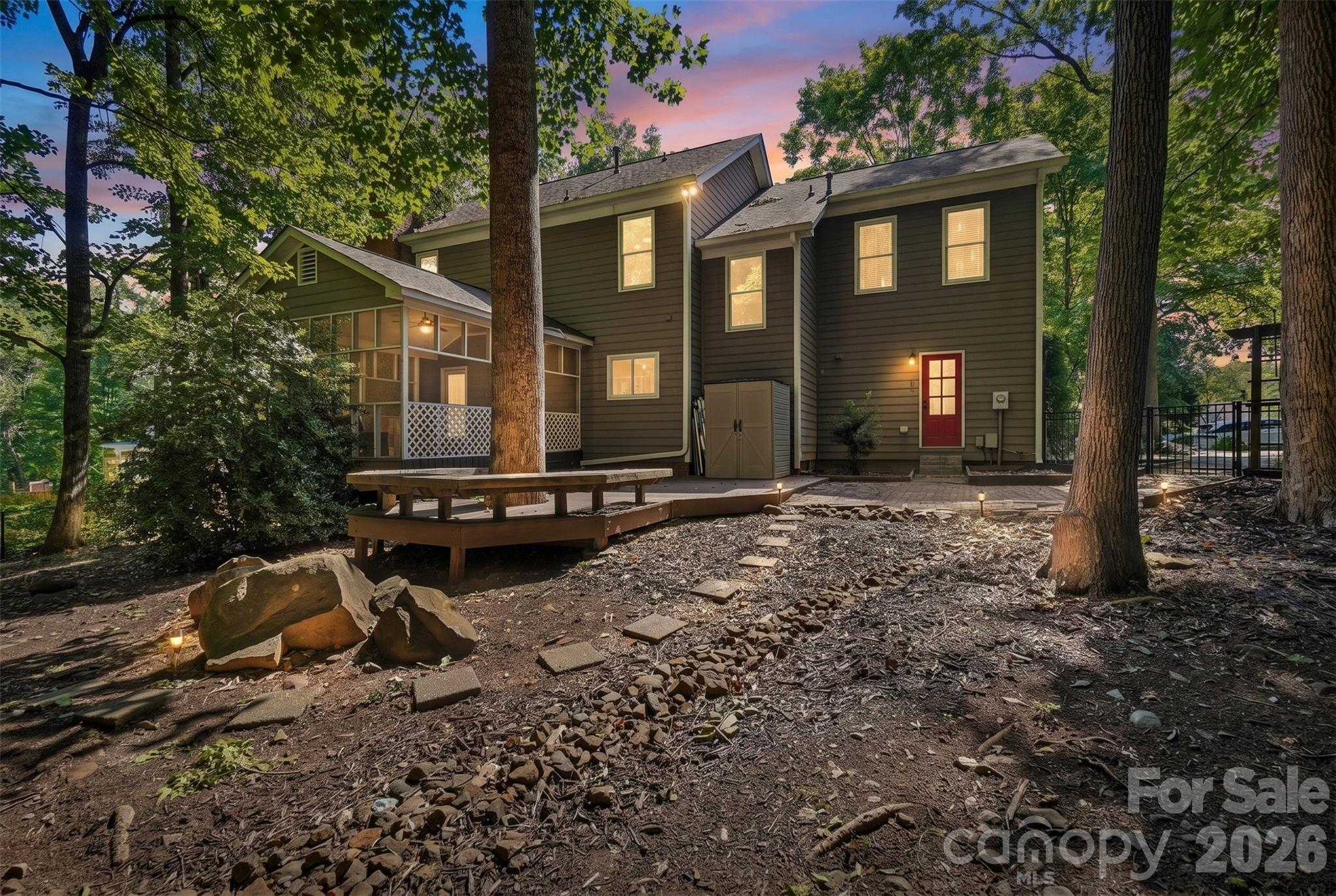 1112 Long Paw Lane — Charlotte