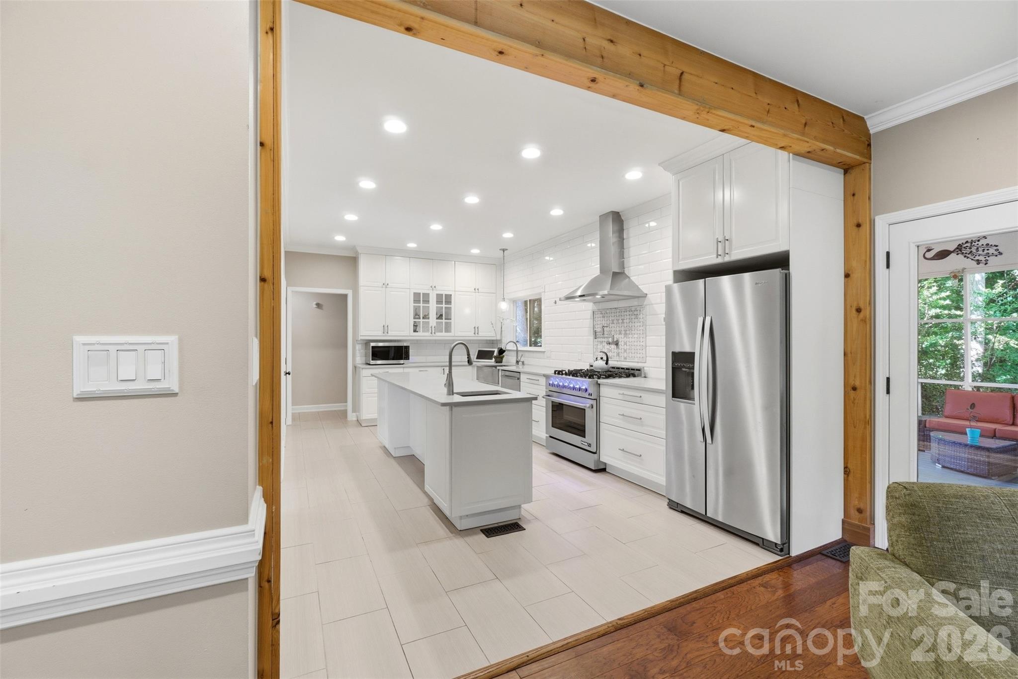 1112 Long Paw Lane — Charlotte
