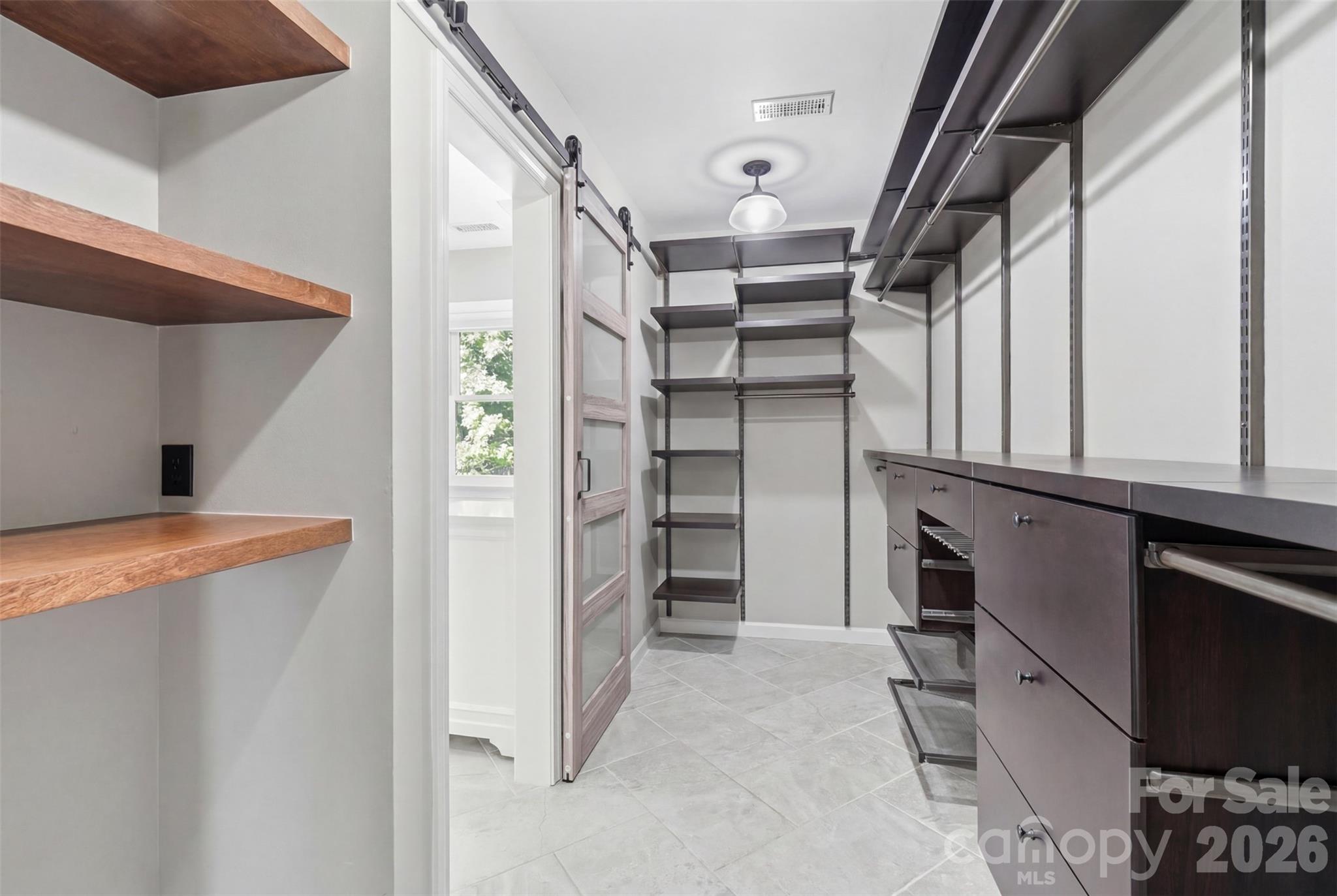 1112 Long Paw Lane — Charlotte