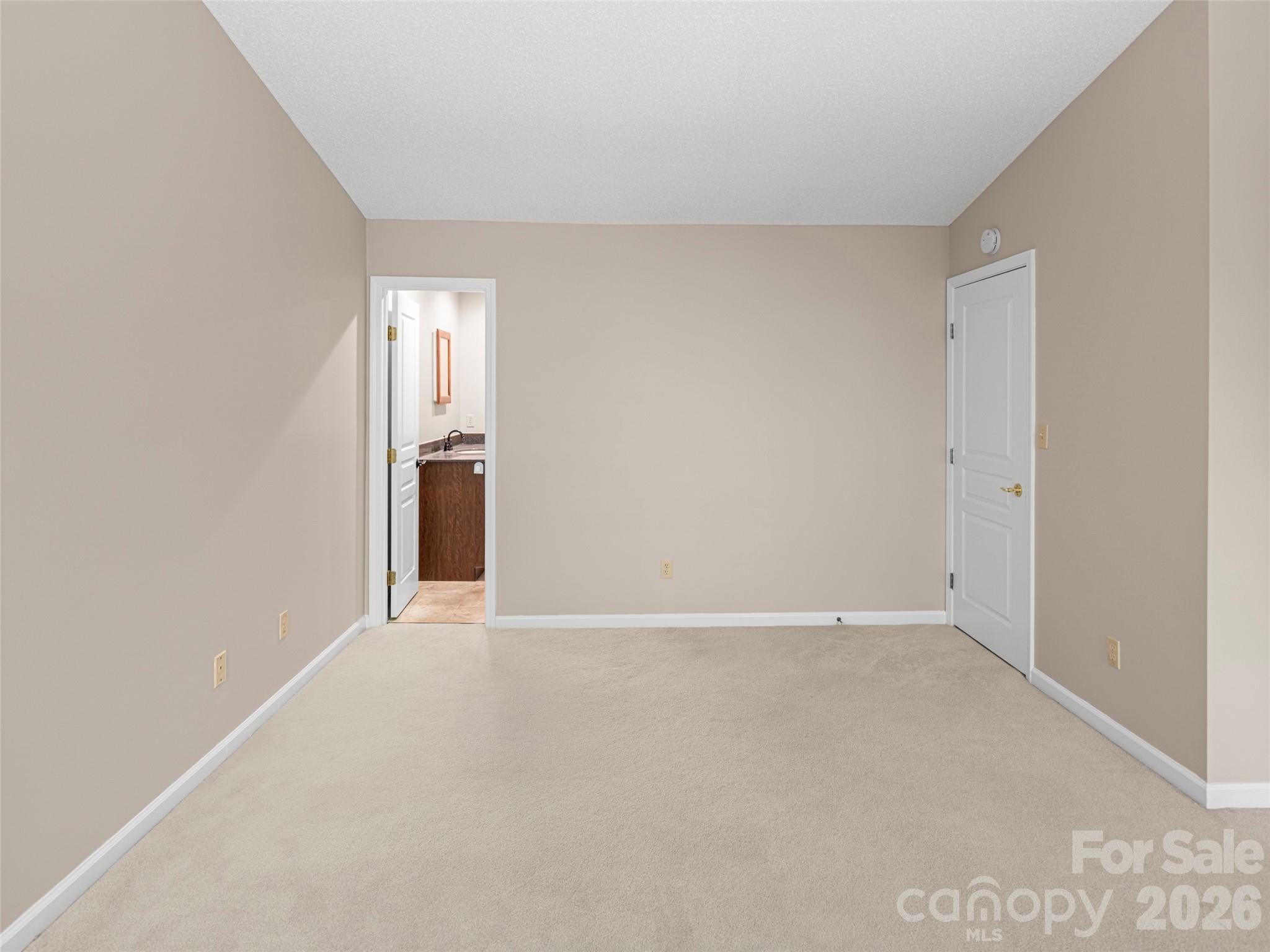 1301 Hyde Park Drive — Asheville
