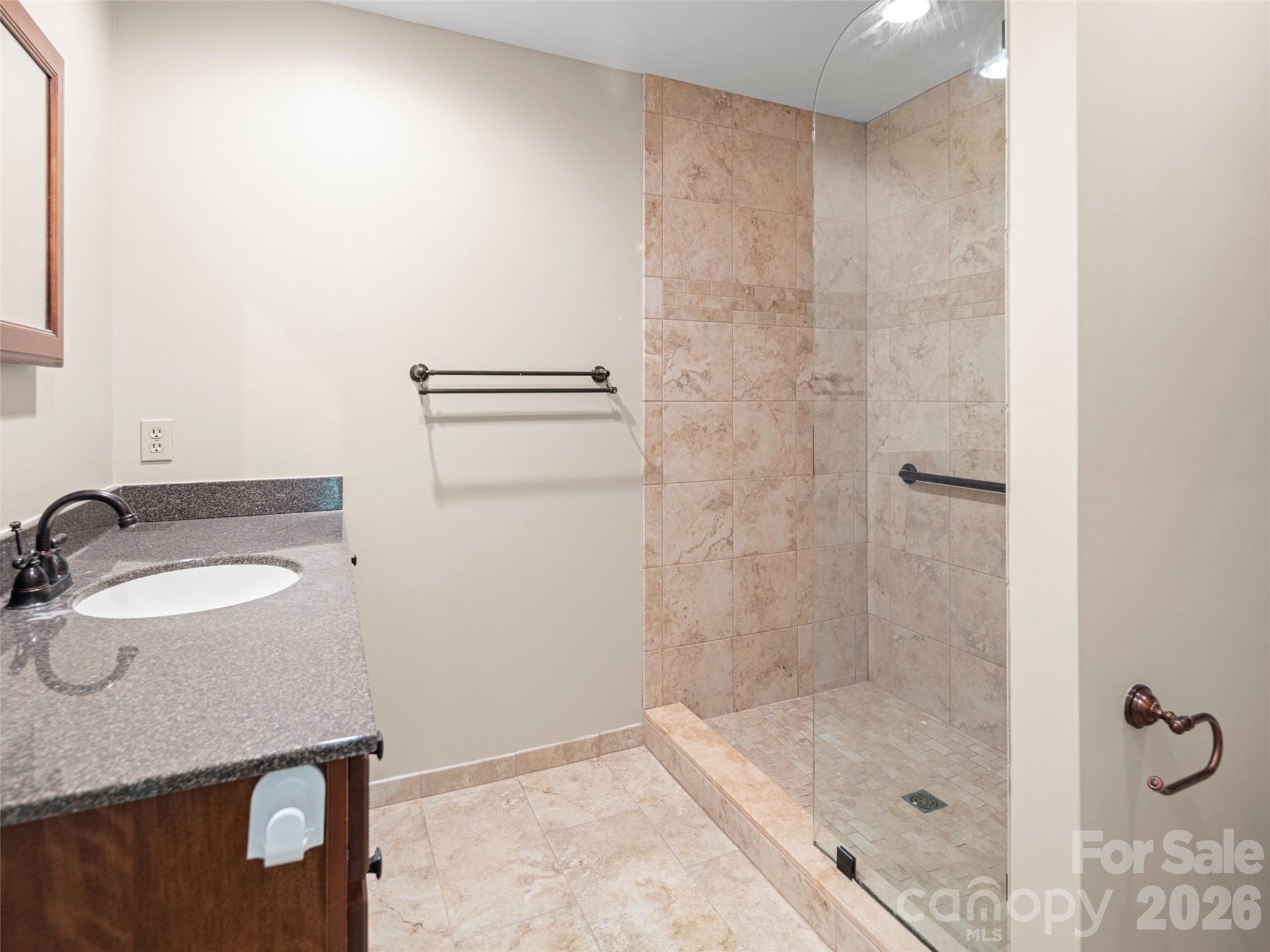 1301 Hyde Park Drive — Asheville