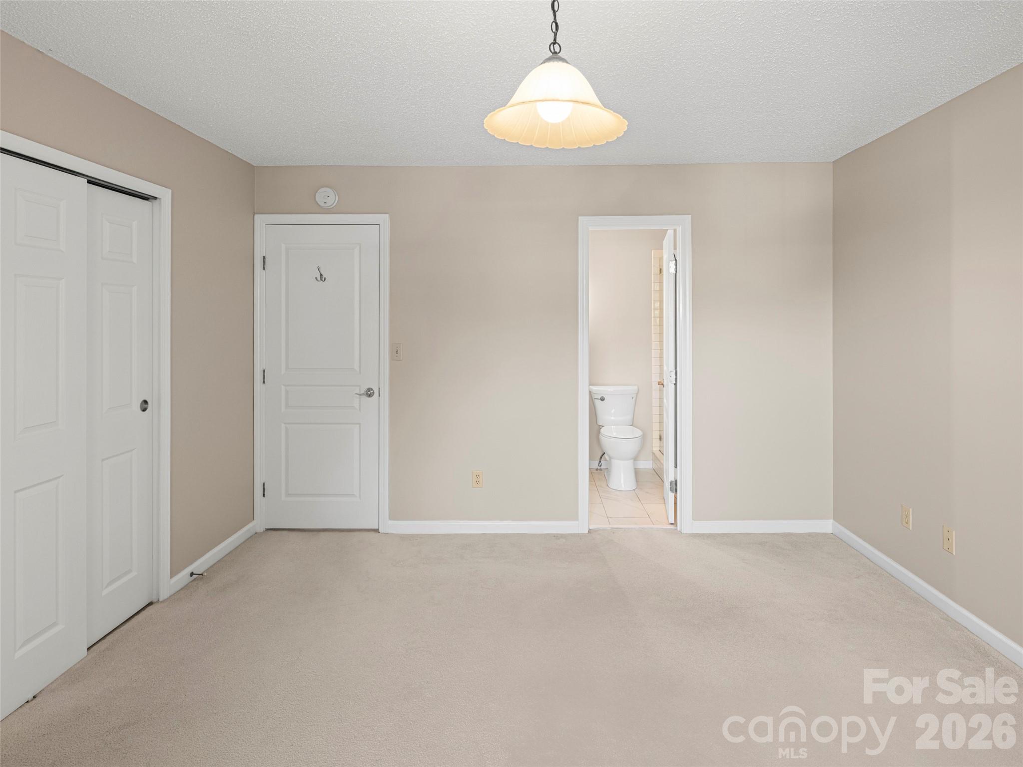 1301 Hyde Park Drive — Asheville