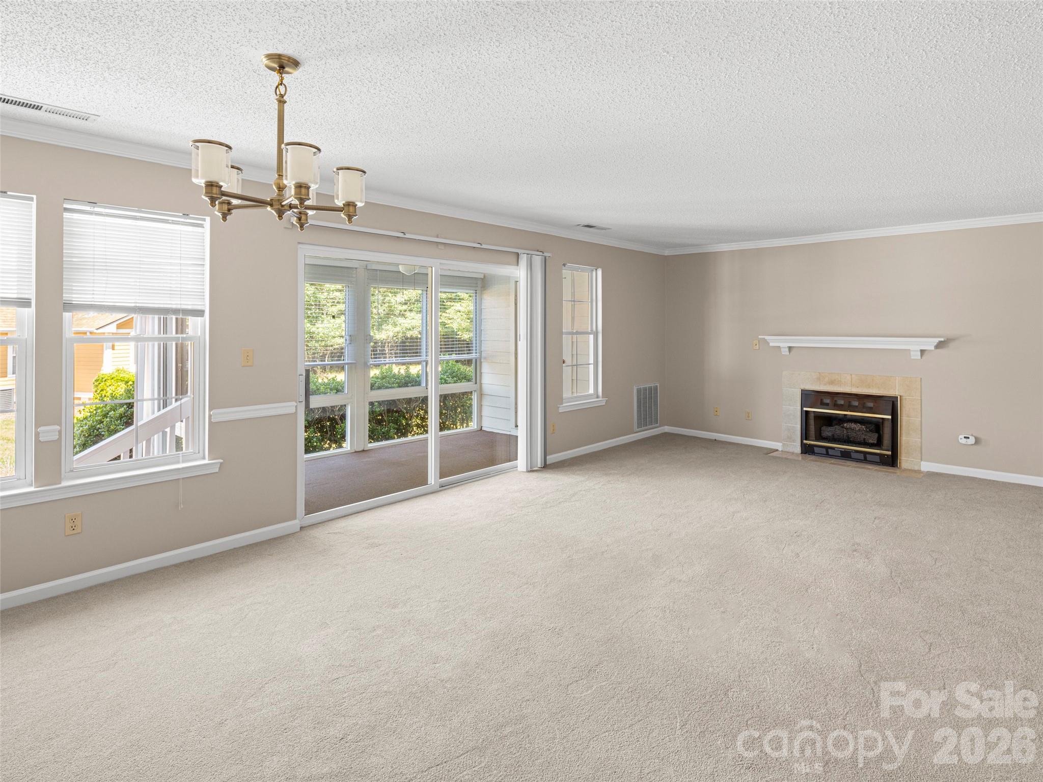 1301 Hyde Park Drive — Asheville